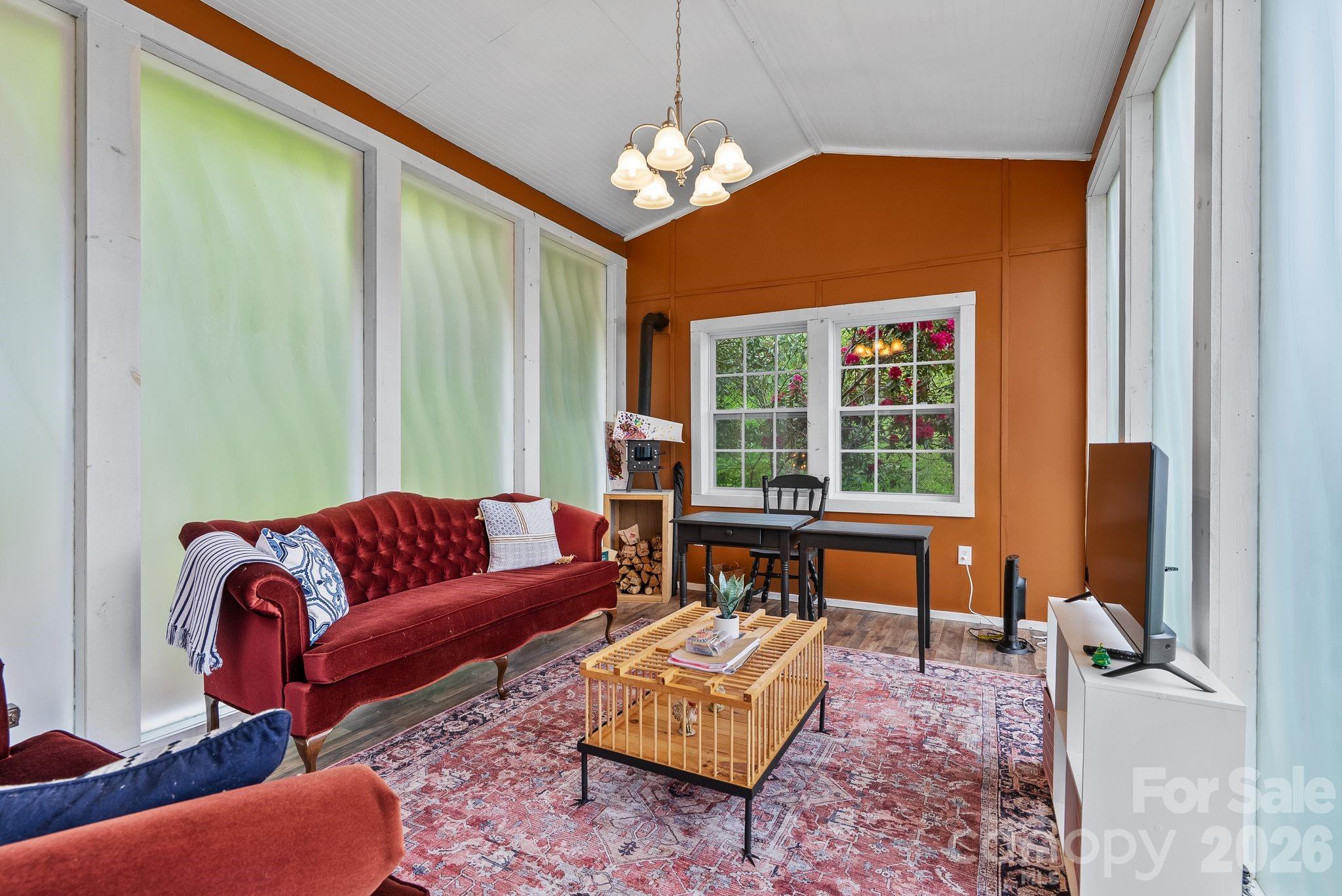 Studio - 285 Glenaire Drive, Mars Hill