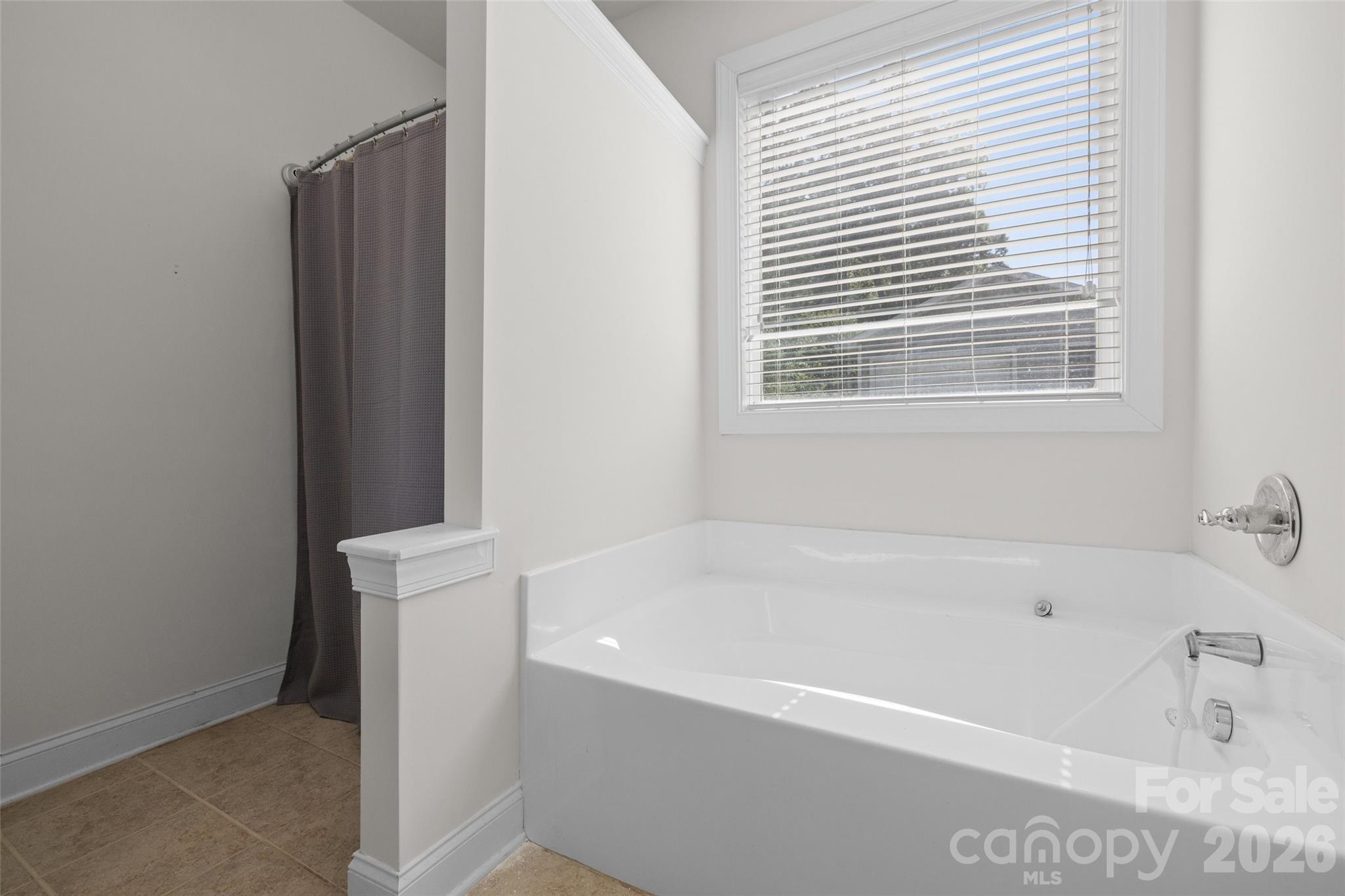 Single Family Residence at 578 Daventry Court, Clover, photo 15 of 27
