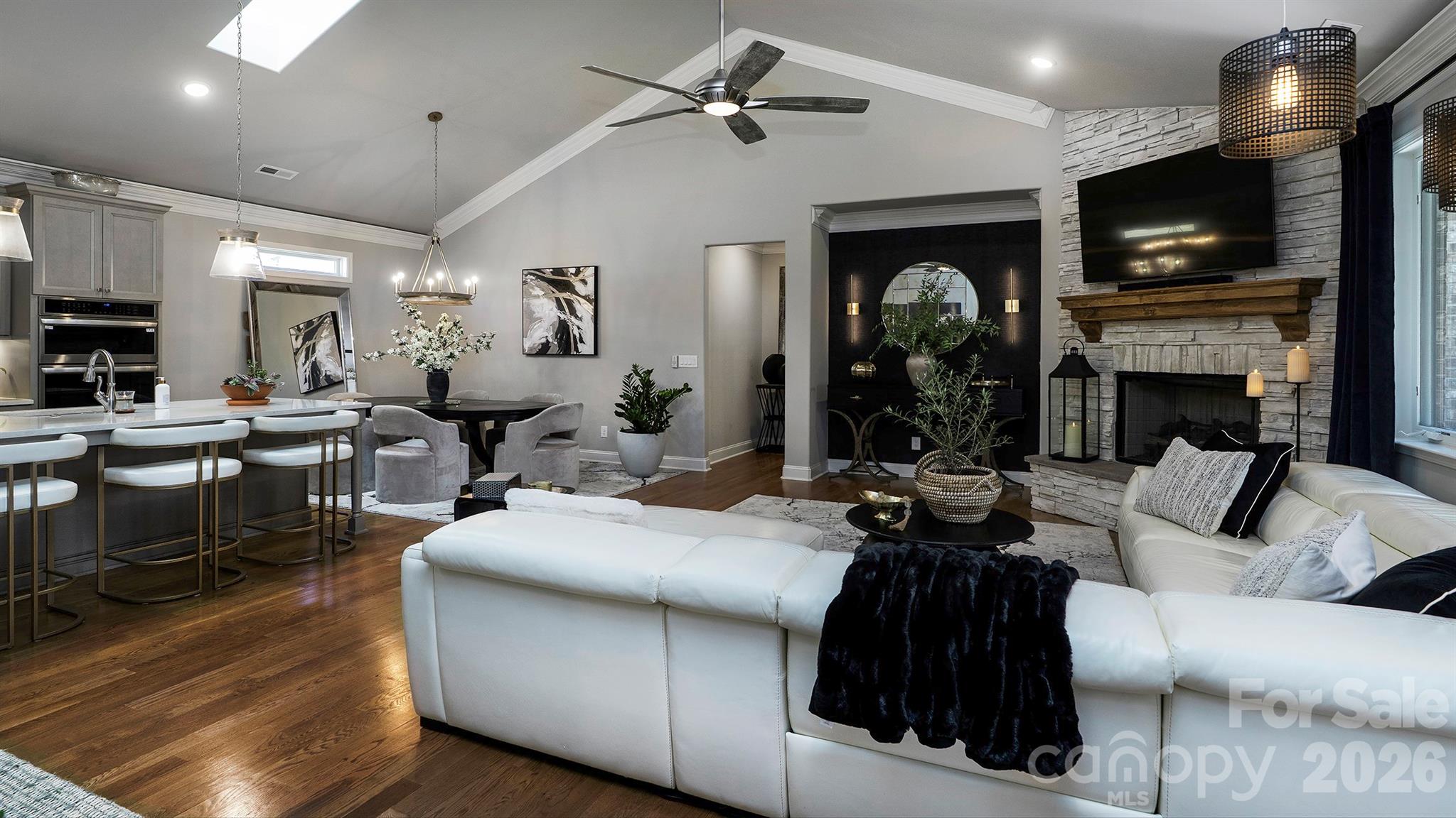 Open floor plan - 5124 Silver Trace Lane, Denver