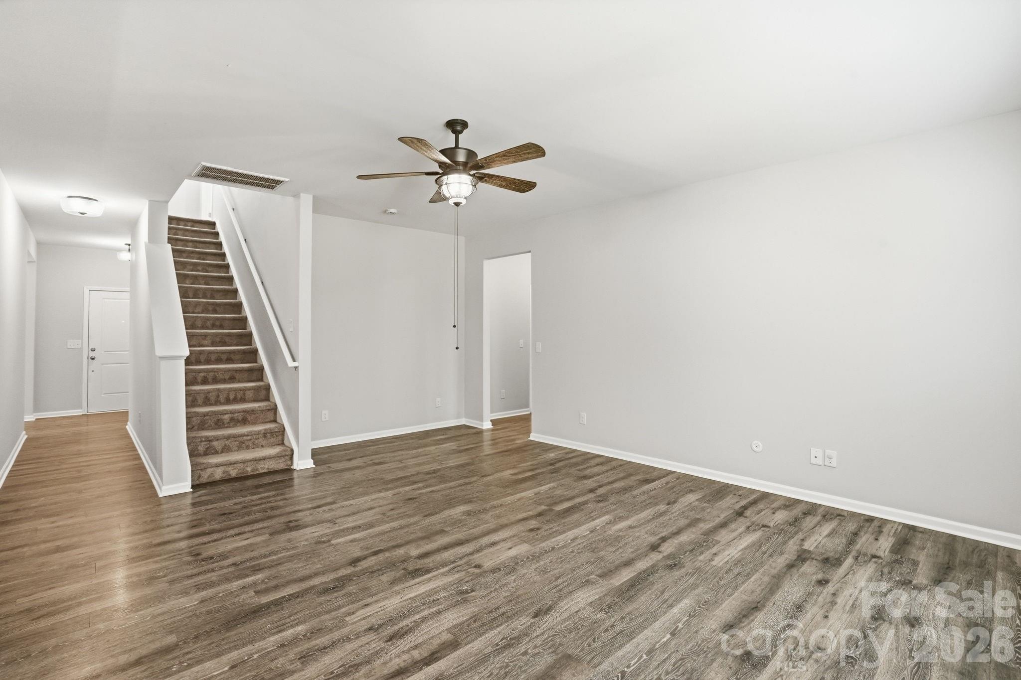 Single Family Residence at 1006 Brooksland Place, Waxhaw, photo 4 of 34