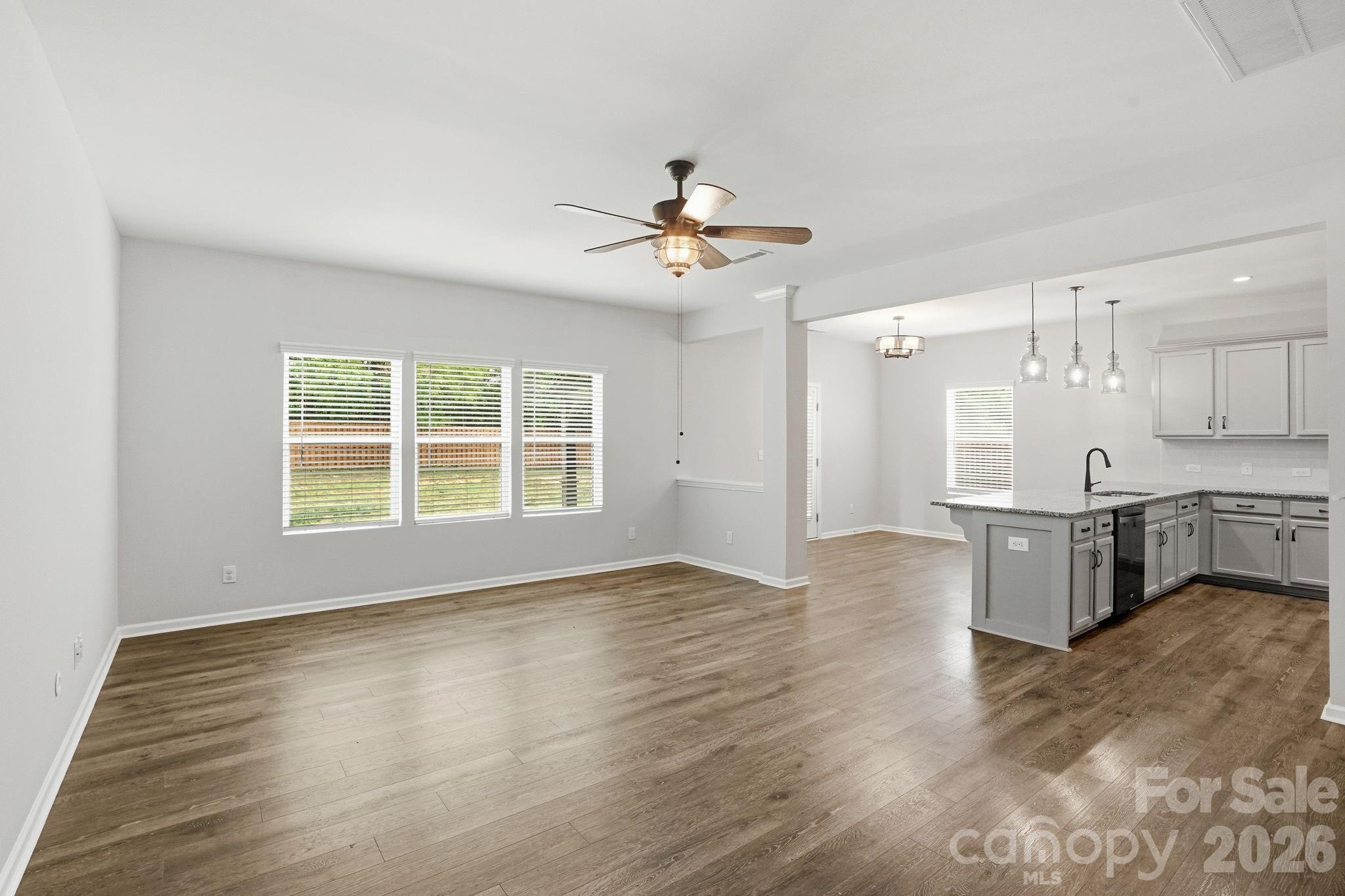 Single Family Residence at 1006 Brooksland Place, Waxhaw, photo 6 of 34