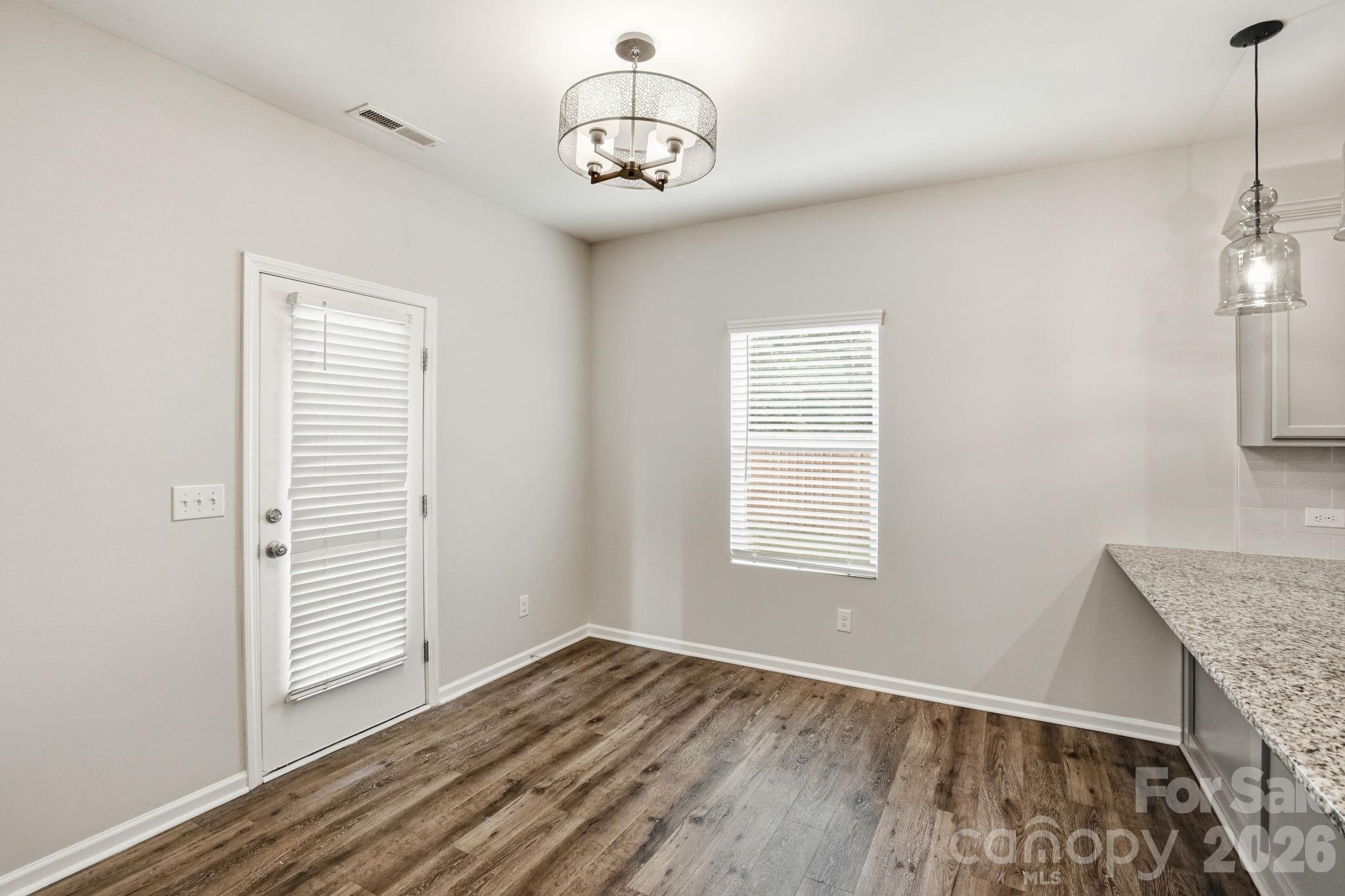 Single Family Residence at 1006 Brooksland Place, Waxhaw, photo 12 of 34