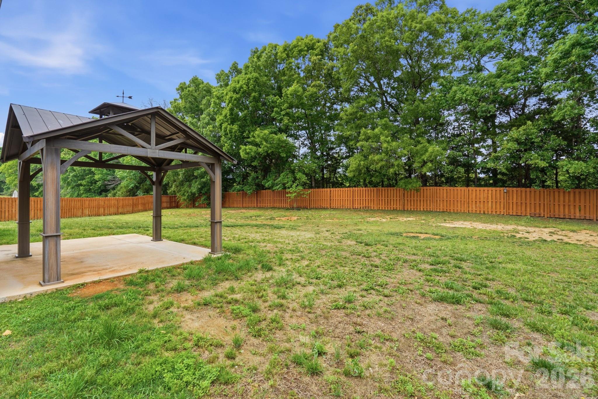 Single Family Residence at 1006 Brooksland Place, Waxhaw, photo 24 of 34