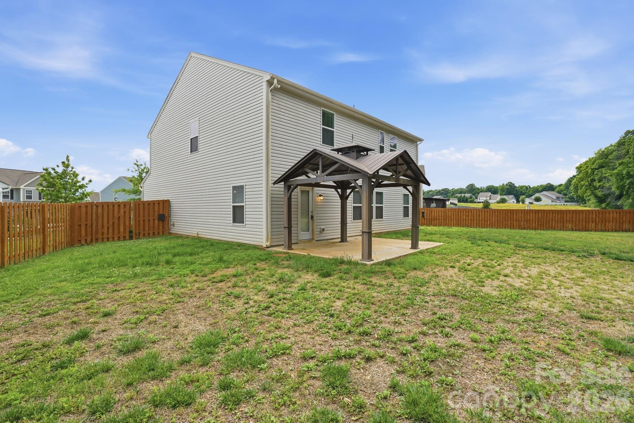Single Family Residence at 1006 Brooksland Place, Waxhaw, photo 26 of 34