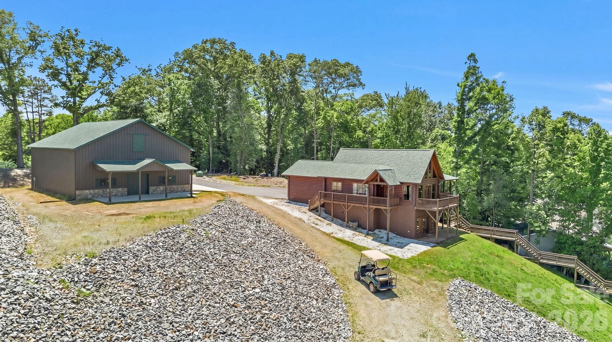Single Family Residence at 318 Heron Point Drive, Wilkesboro, photo 6 of 44