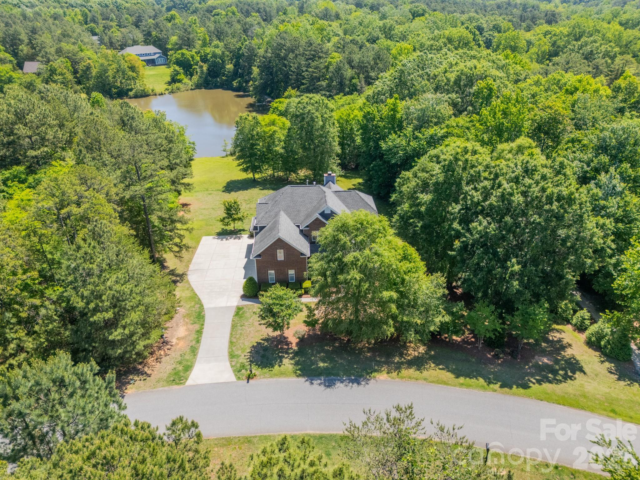 Single Family Residence at 188 Carolina Crossing Drive, York, photo 44 of 51