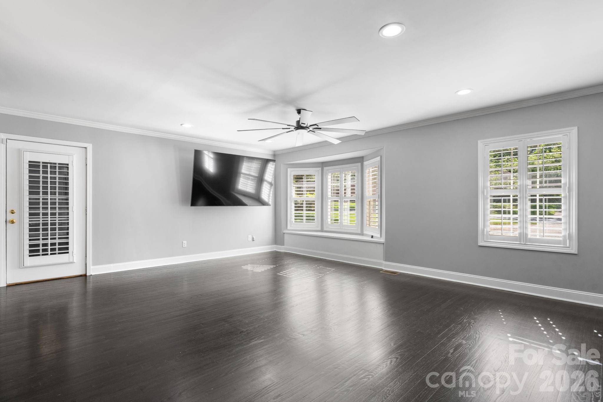 Single Family Residence at 14214 Honeysuckle Ridge Drive, Matthews, photo 7 of 46