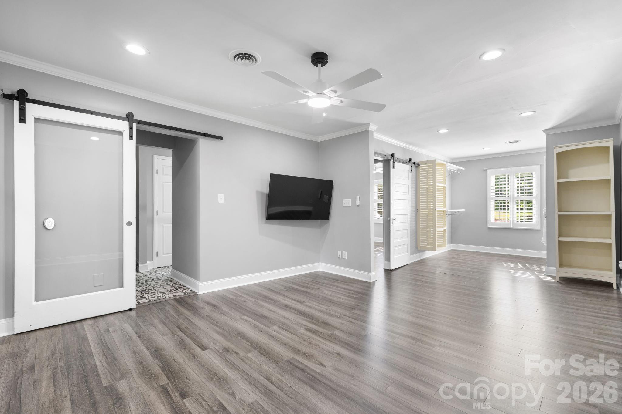Single Family Residence at 14214 Honeysuckle Ridge Drive, Matthews, photo 16 of 46
