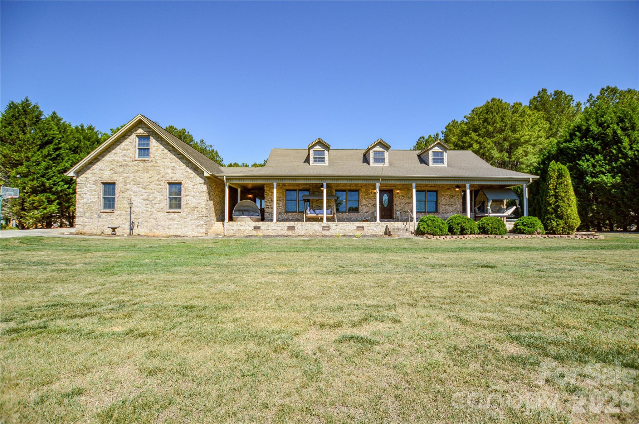 Front - 365 Wildlife Club Lane, Taylorsville