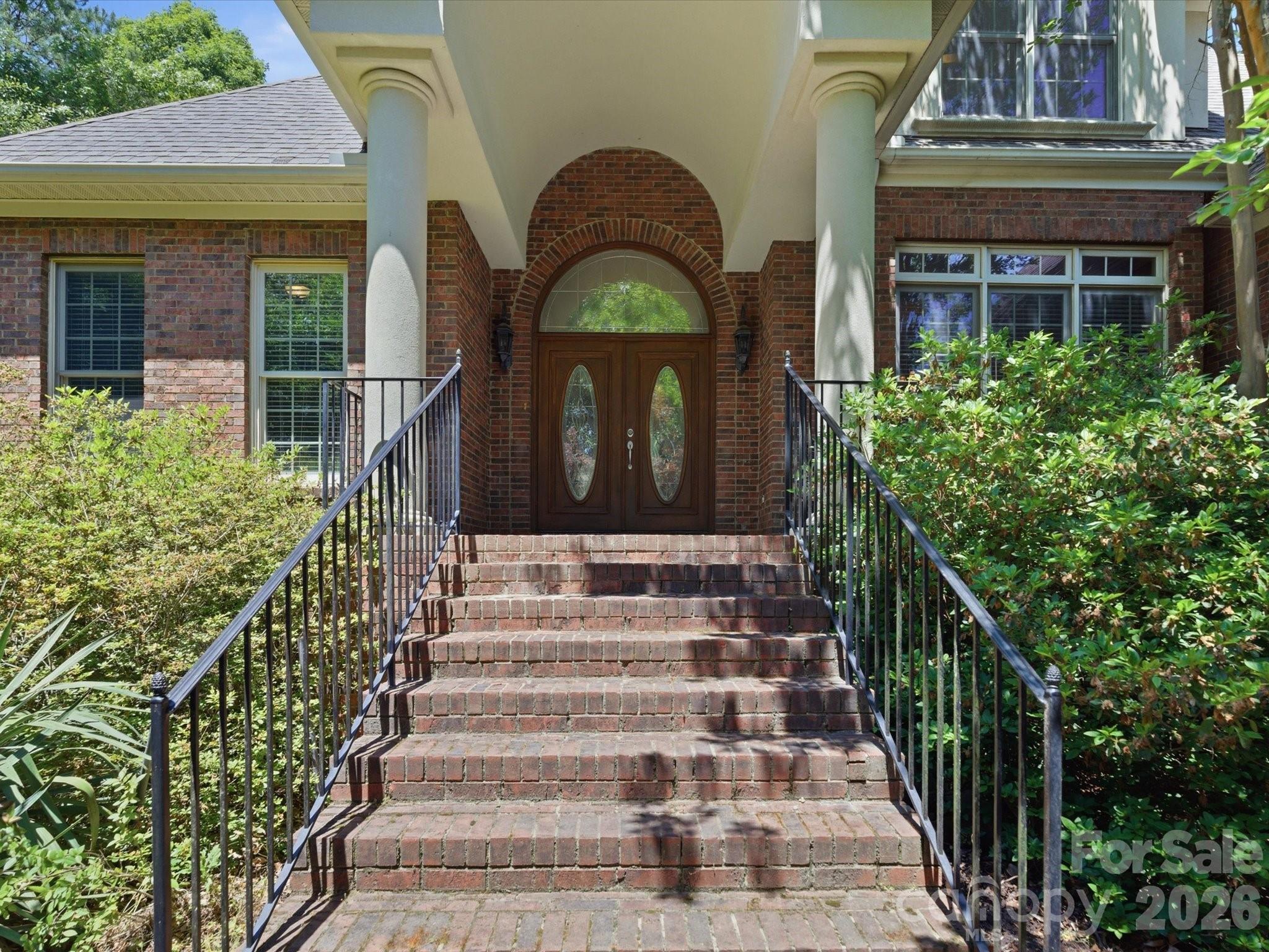 Single Family Residence at 707 Mayfield Court, Fort Mill, photo 3 of 61