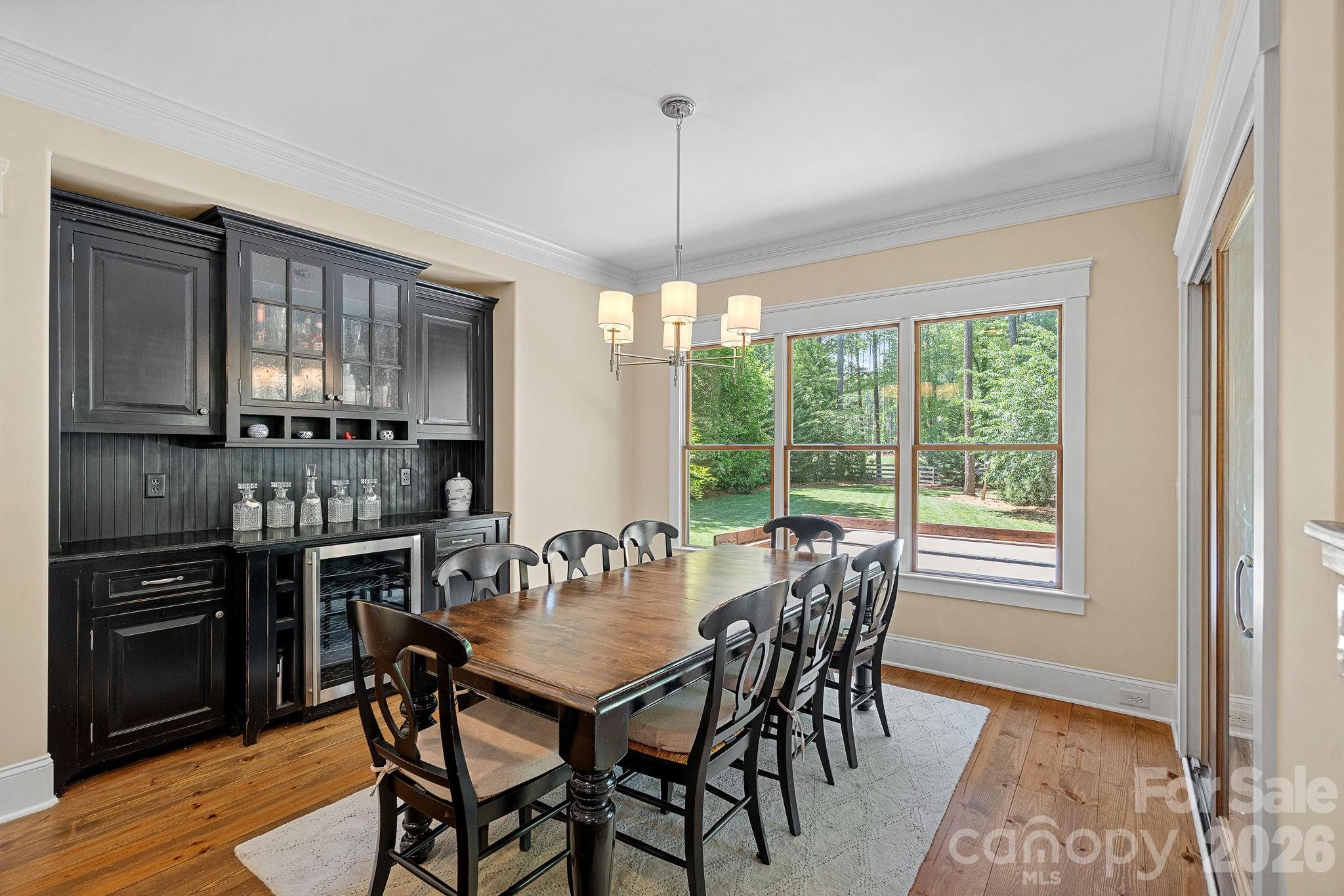 Custom Built ins - 236 Tuskarora Trail, Mooresville