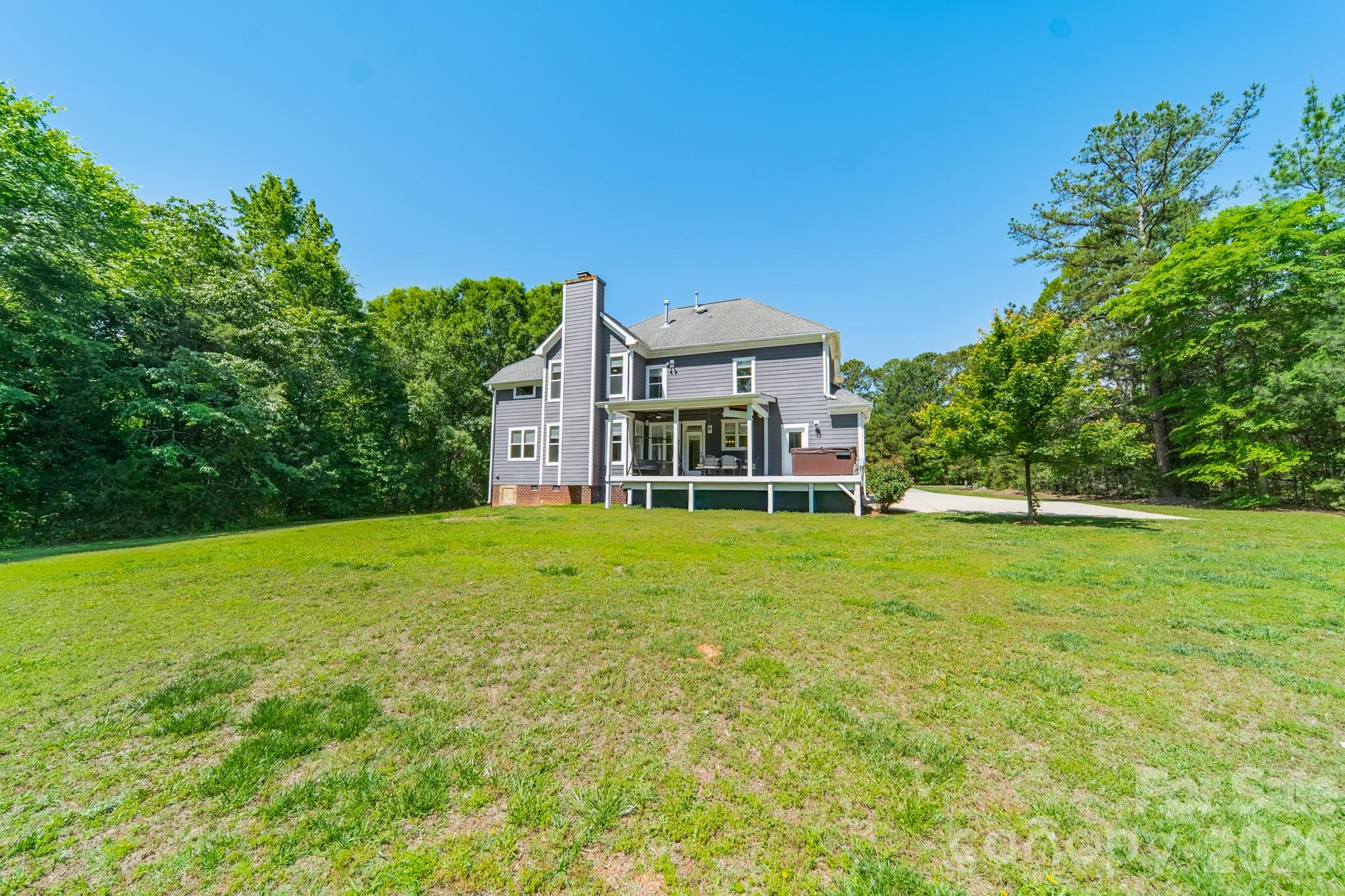 Single Family Residence at 188 Carolina Crossing Drive, York, photo 43 of 51