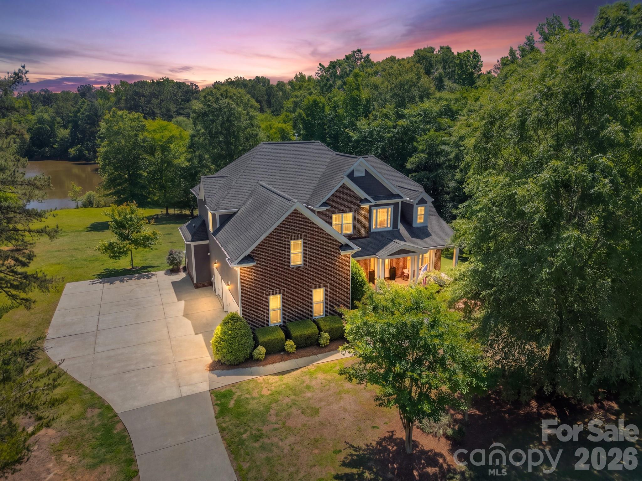 Single Family Residence at 188 Carolina Crossing Drive, York, photo 47 of 51