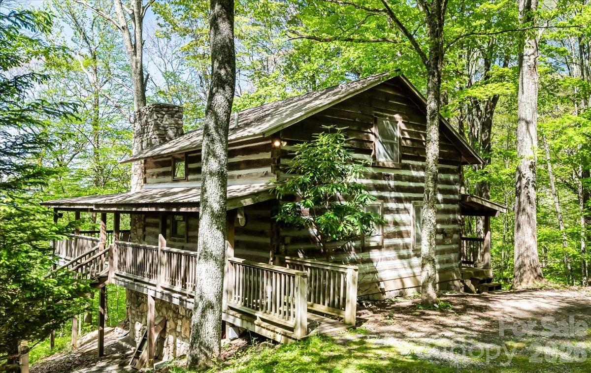 524 McDaris Loop Drive