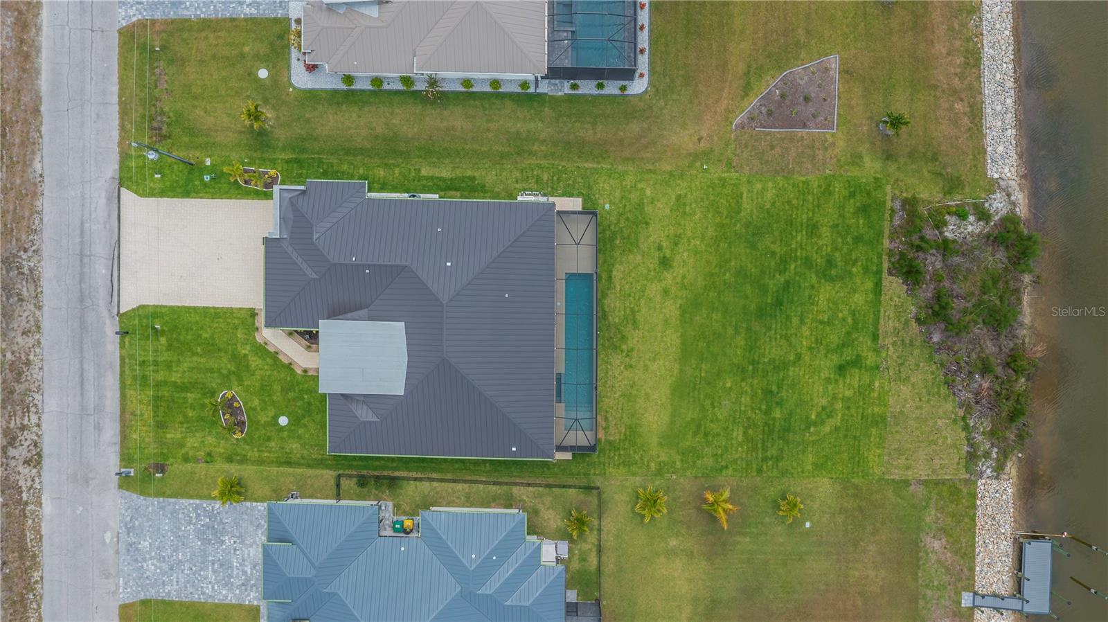 Oversized Waterfront Property Backing to Preserve. - 16692 LIGGETT CIR, PORT CHARLOTTE