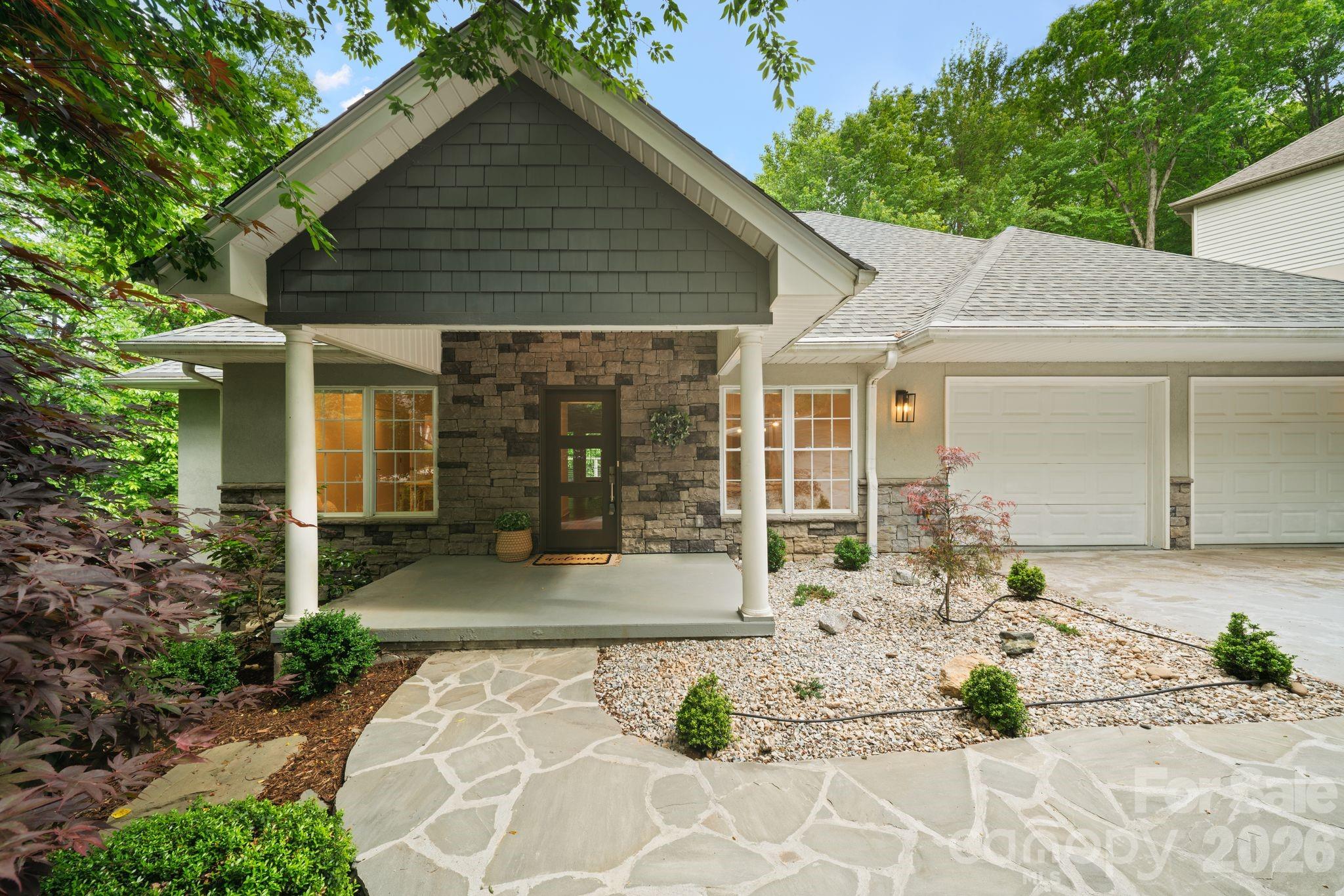 Single Family Residence at 2508 Carriage Falls Court, Hendersonville, photo 9 of 46