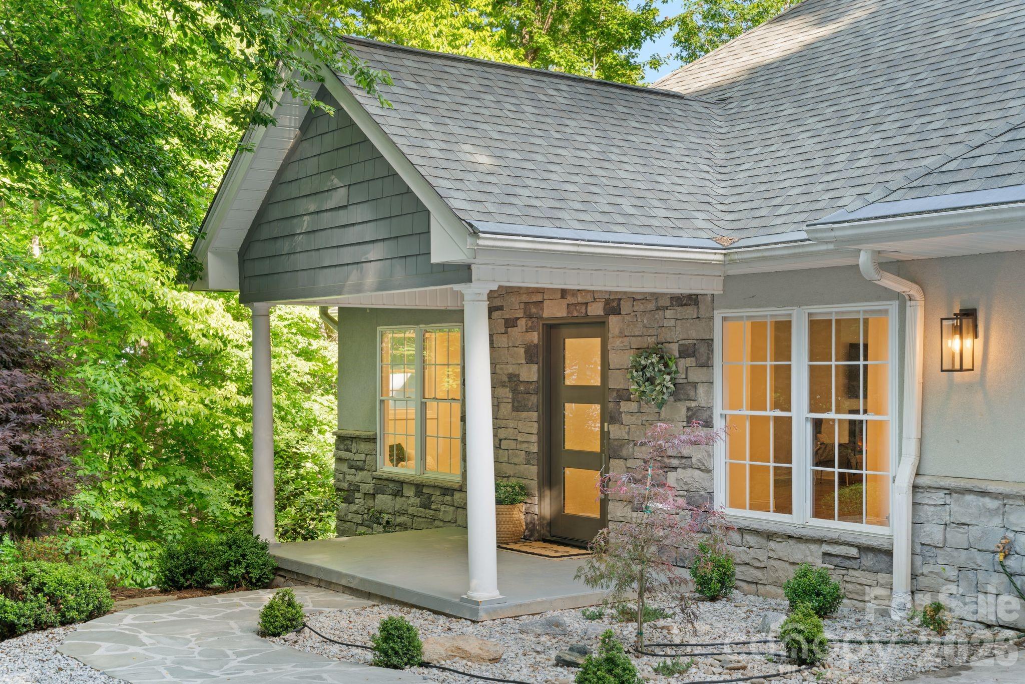 Single Family Residence at 2508 Carriage Falls Court, Hendersonville