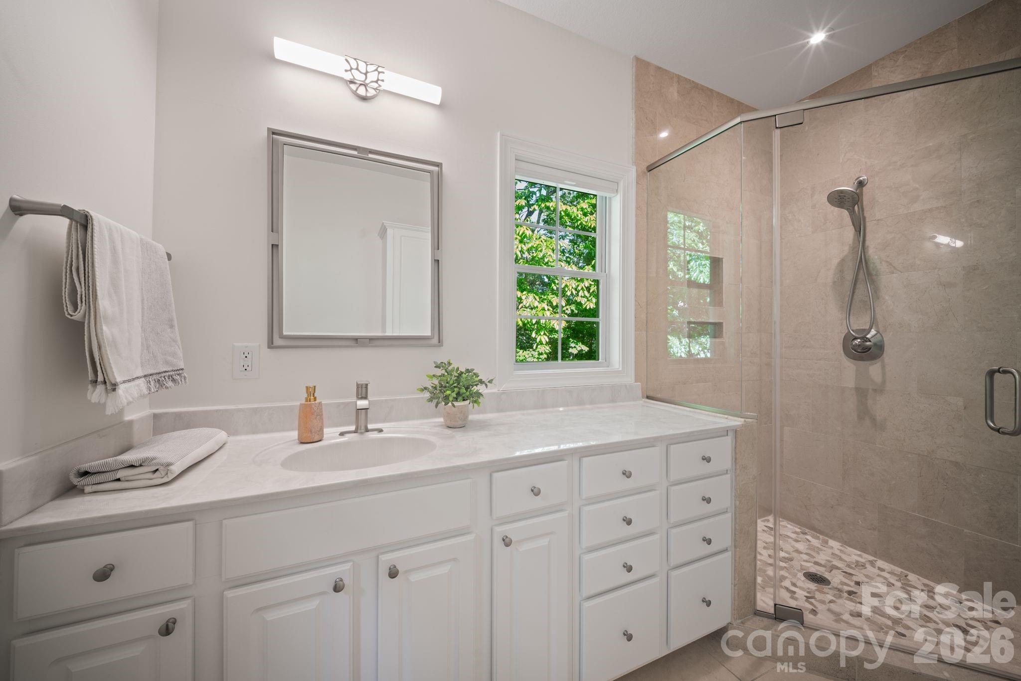 Single Family Residence at 2508 Carriage Falls Court, Hendersonville, photo 32 of 46