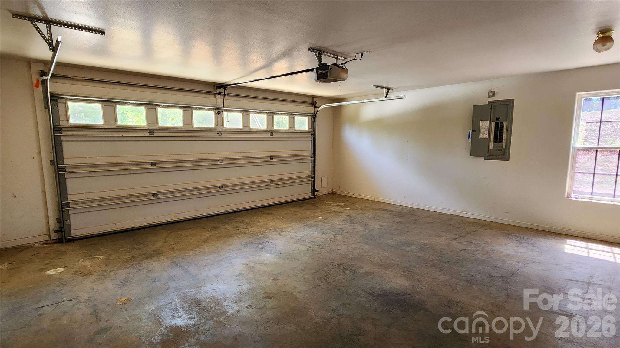 Garage - 200 Park Place, Morganton