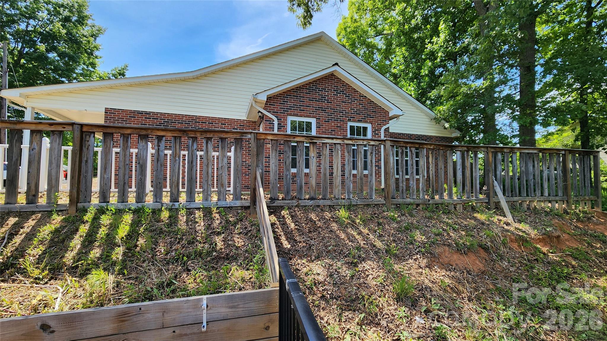 Right side yard - 200 Park Place, Morganton