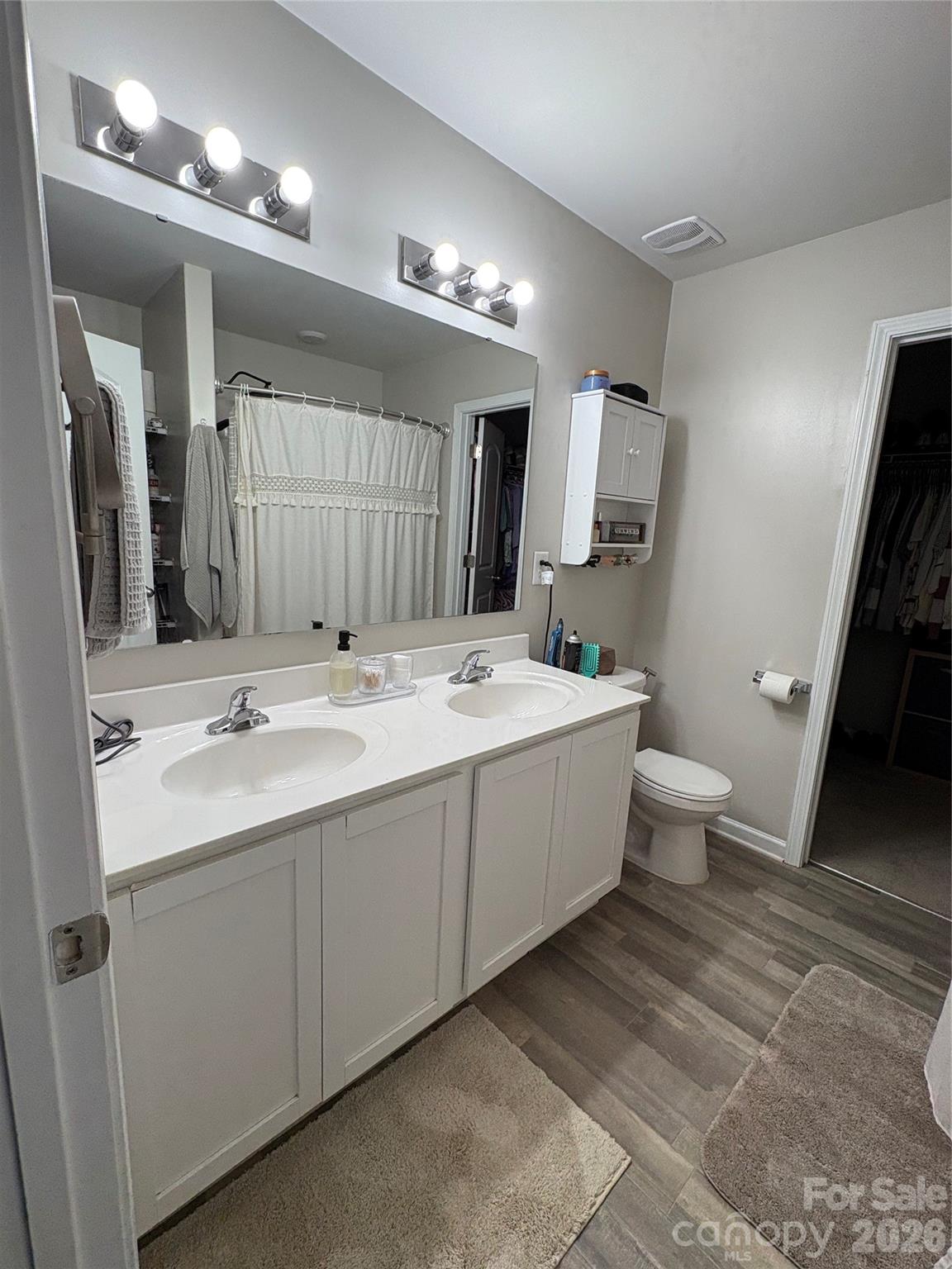 Single Family Residence at 2212 Pinnacle View Drive, Kings Mountain, photo 12 of 19