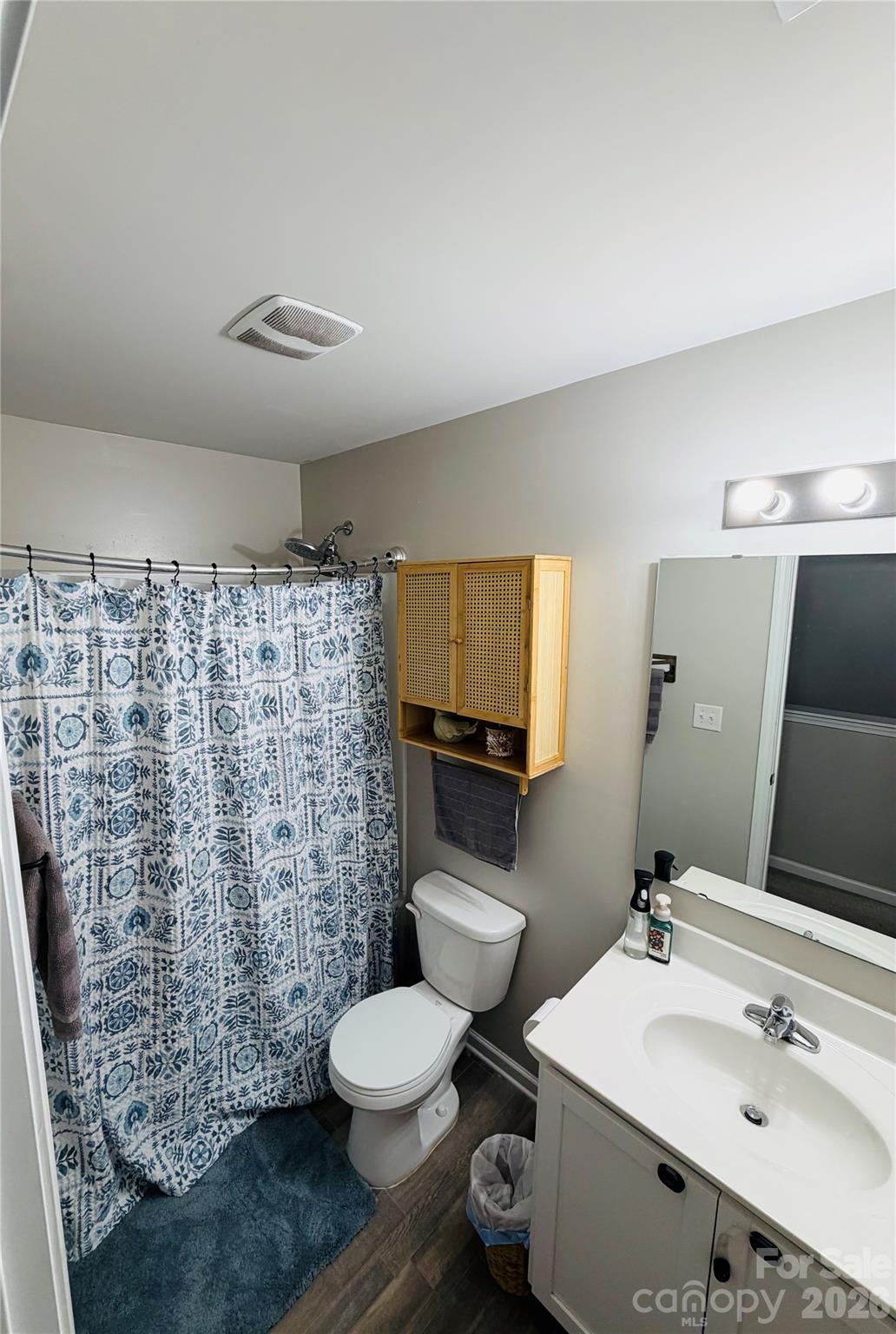 Single Family Residence at 2212 Pinnacle View Drive, Kings Mountain, photo 13 of 19
