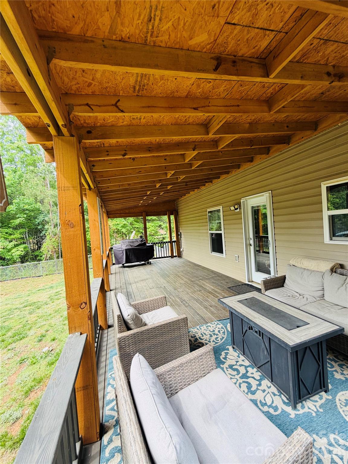 Single Family Residence at 2212 Pinnacle View Drive, Kings Mountain, photo 17 of 19