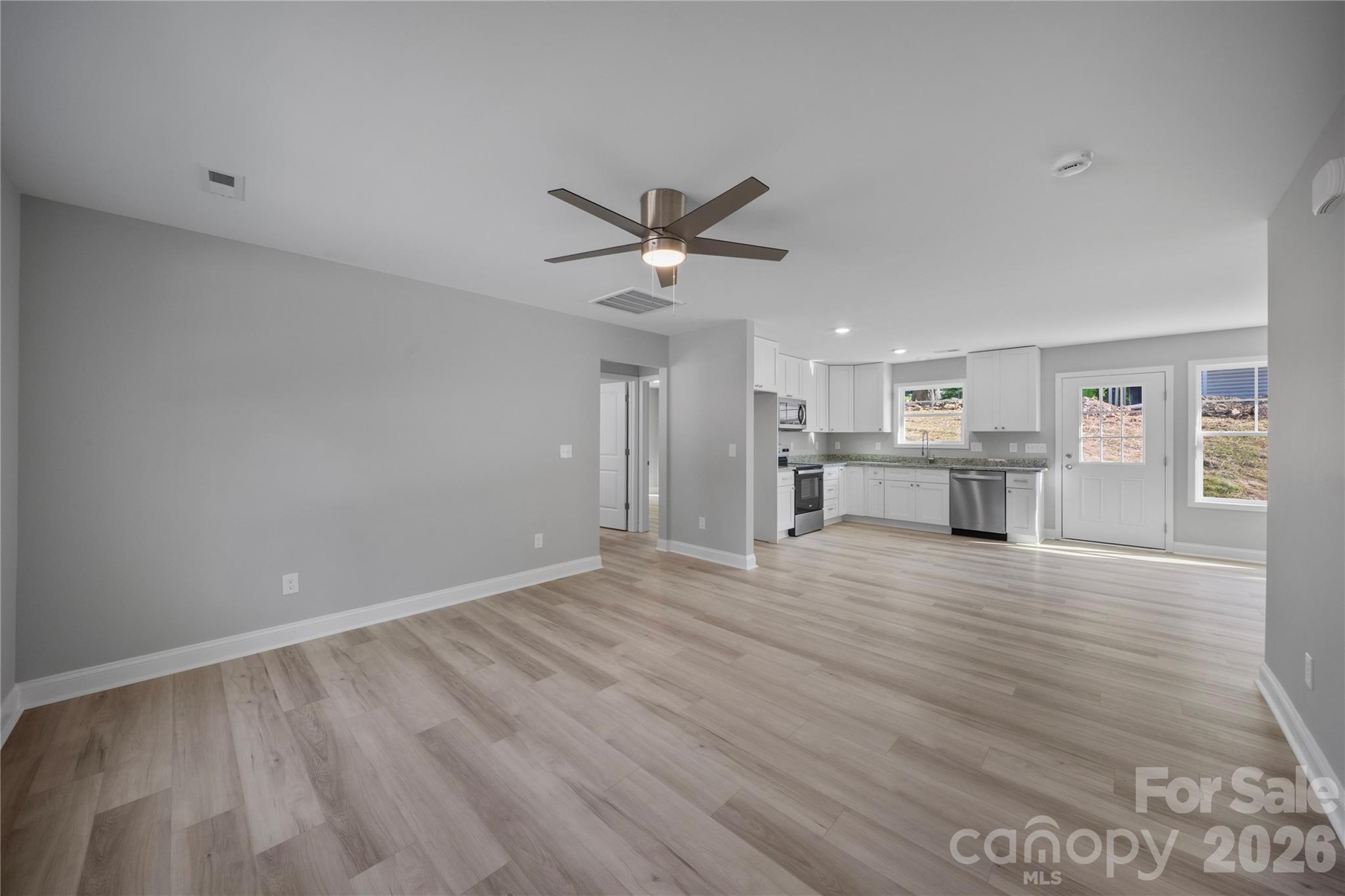 Single Family Residence at 301 W 9th Street, Kannapolis, photo 3 of 19