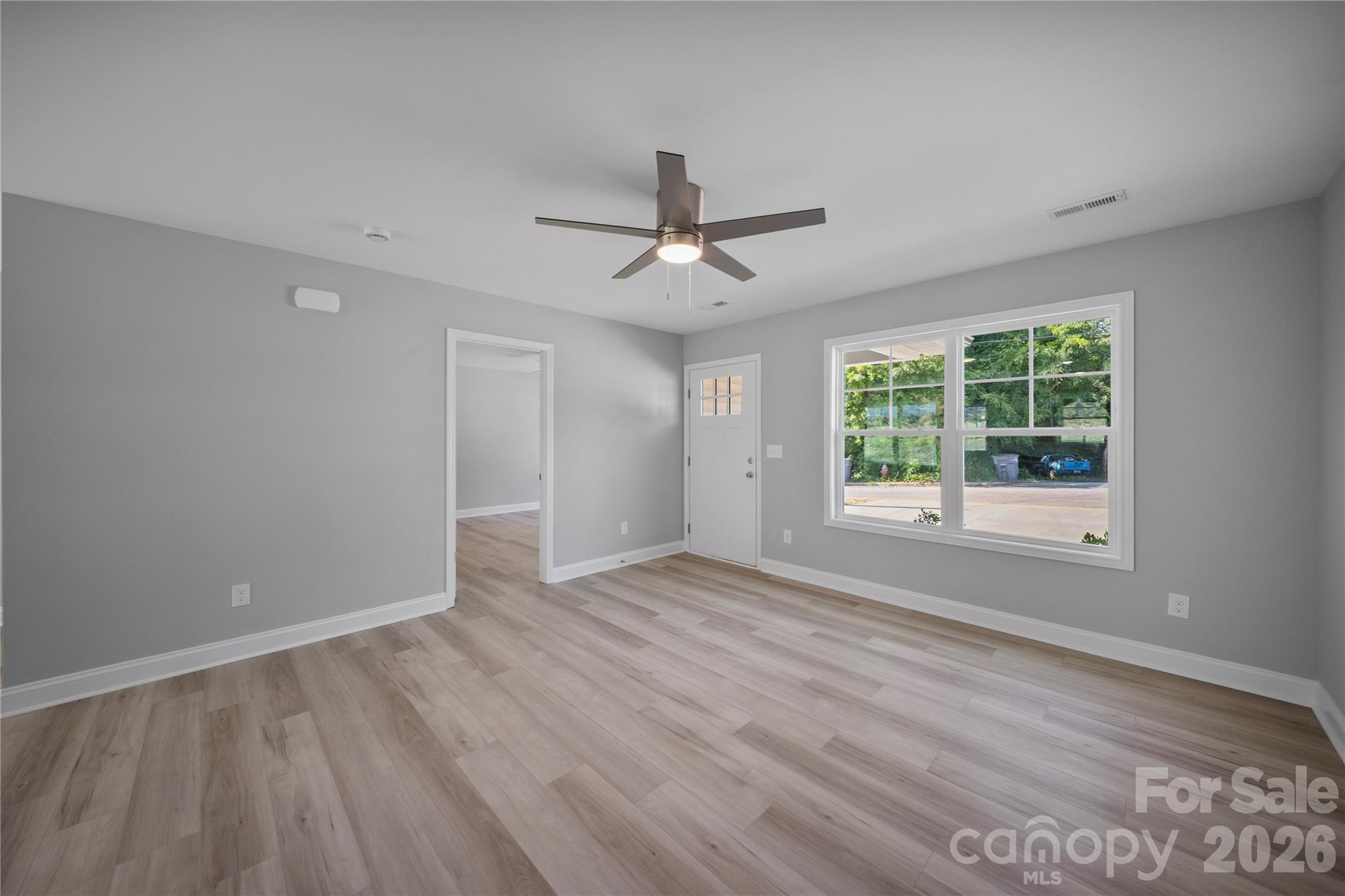 Single Family Residence at 301 W 9th Street, Kannapolis, photo 5 of 19