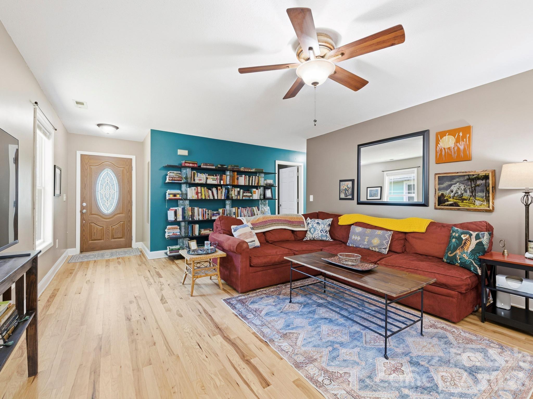 Single Family Residence at 24 Hilldale Road, Asheville, photo 10 of 32