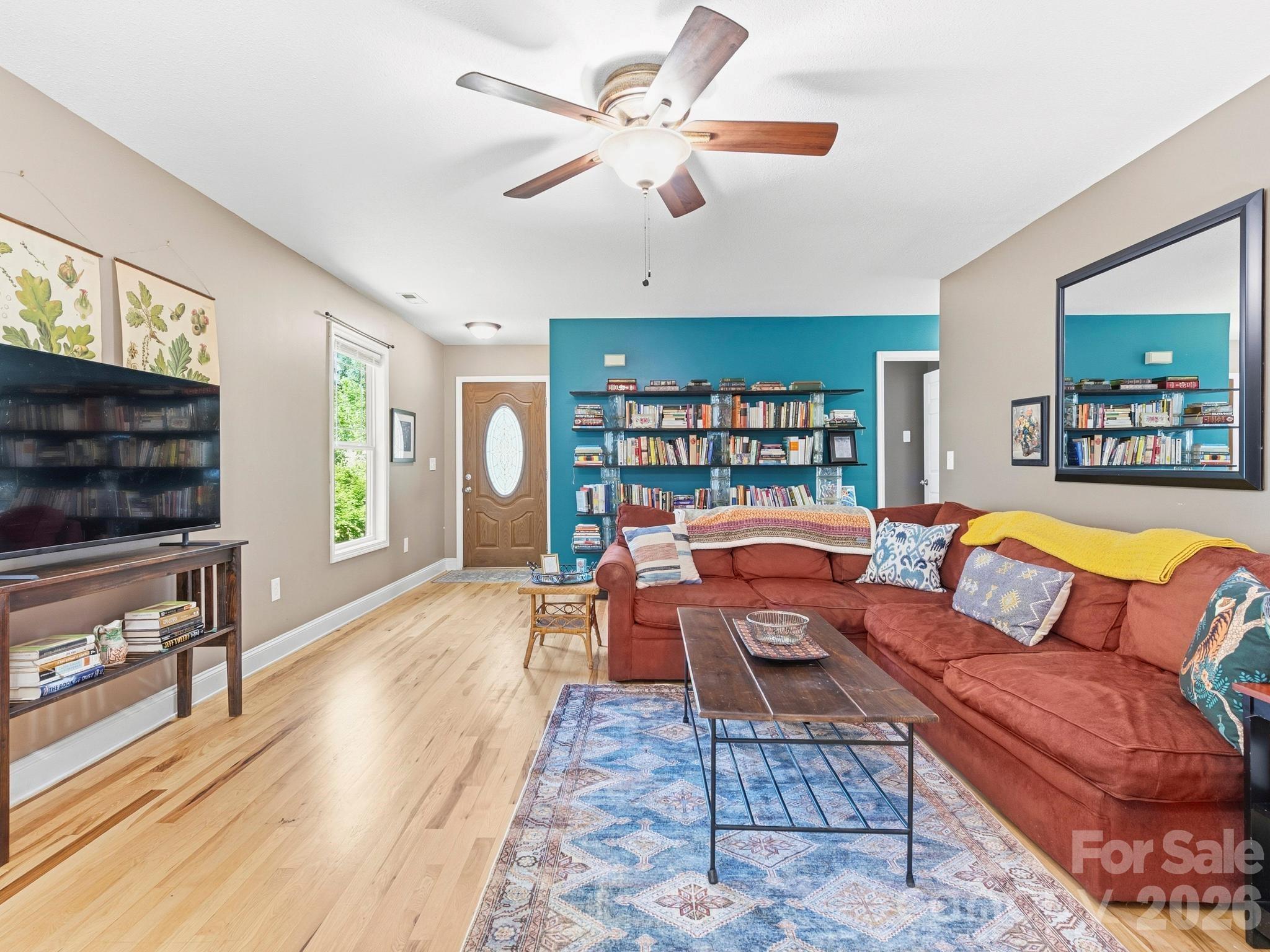 Single Family Residence at 24 Hilldale Road, Asheville, photo 11 of 32