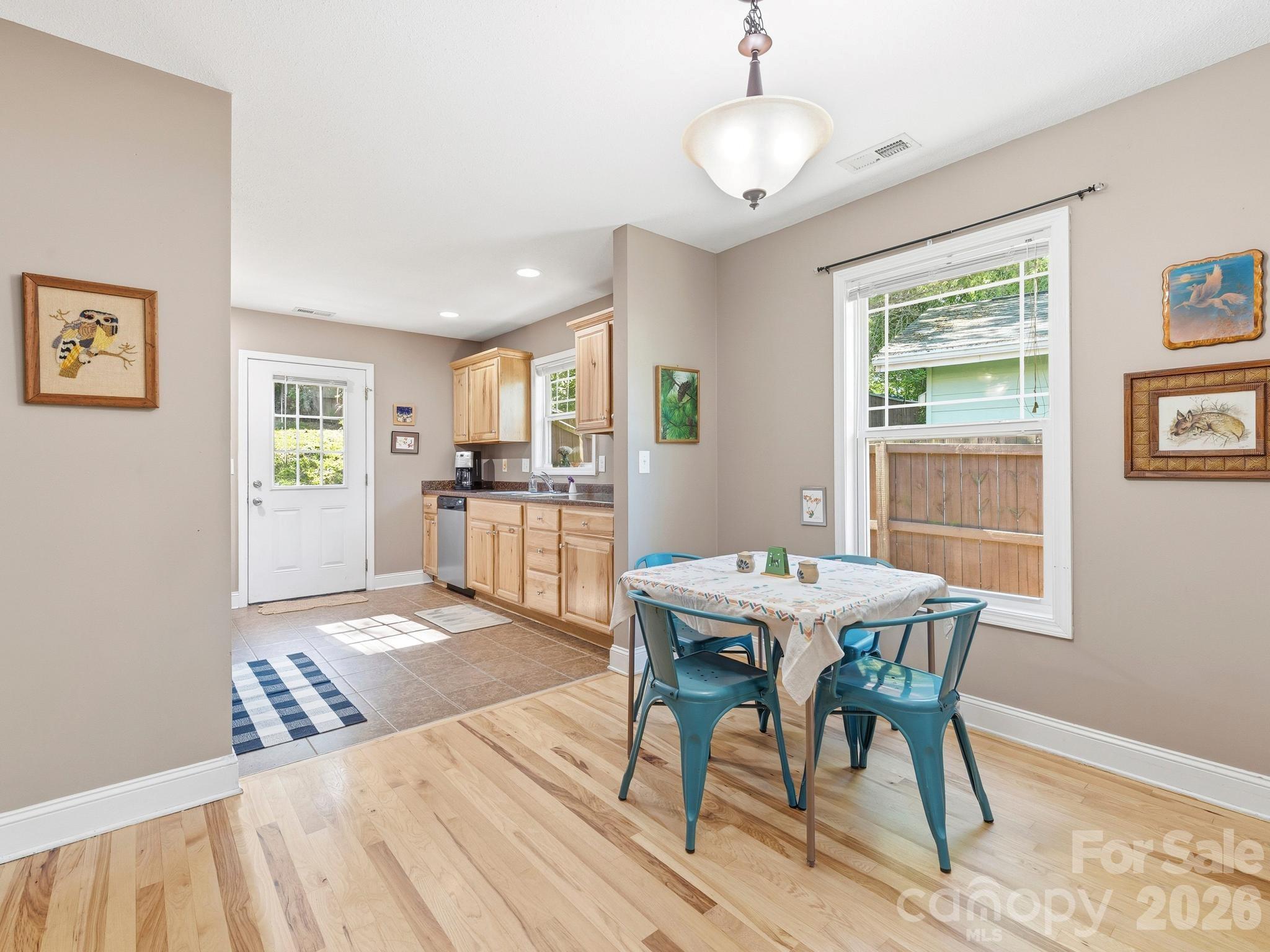 Single Family Residence at 24 Hilldale Road, Asheville, photo 19 of 32