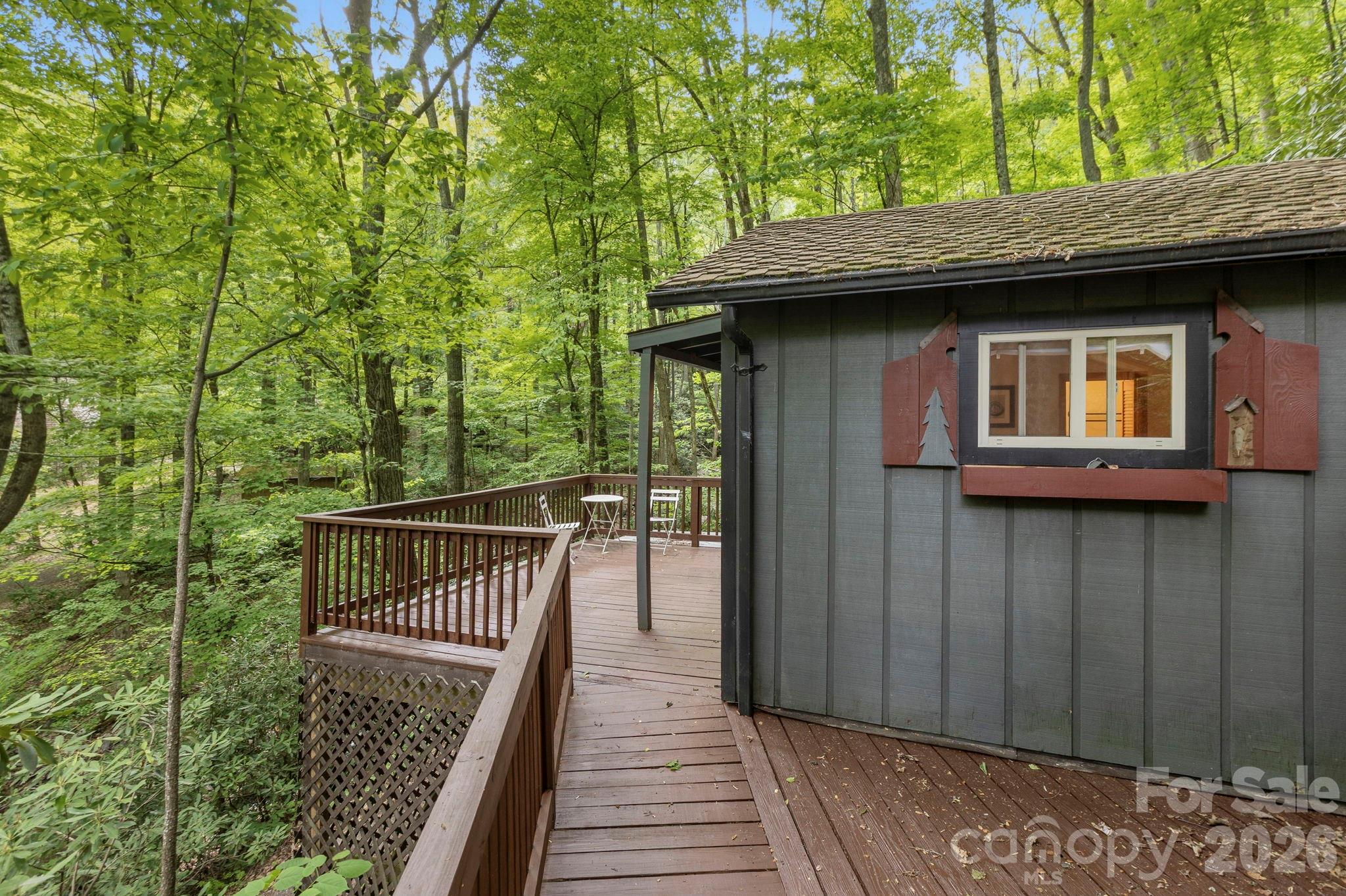 Great space for guests, office, studio, etc. - 500 Winter Star Road, Burnsville