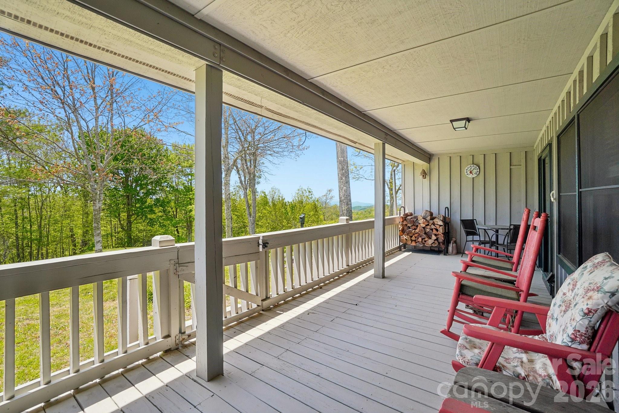 Private Covered Rear Deck - 302 Eagles Nest Court S, Mars Hill