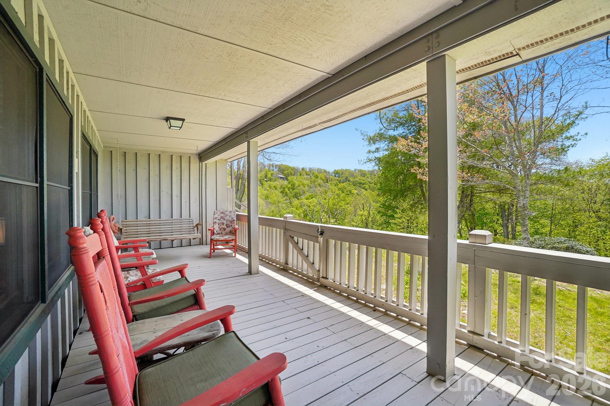 Private Covered Rear Deck - 302 Eagles Nest Court S, Mars Hill