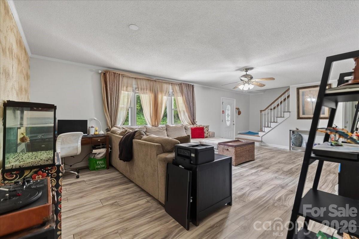 Living Room - 1303 Wildwood Drive, Kannapolis