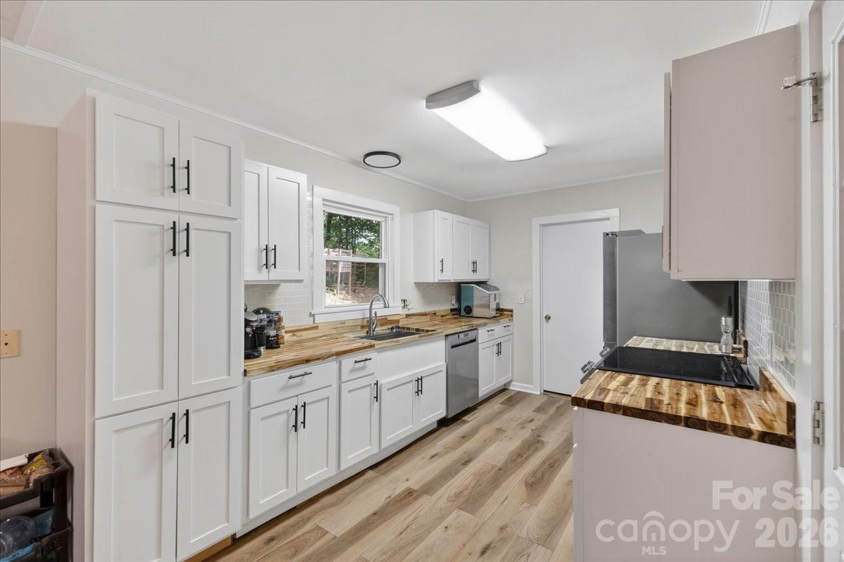 Kitchen - 1303 Wildwood Drive, Kannapolis