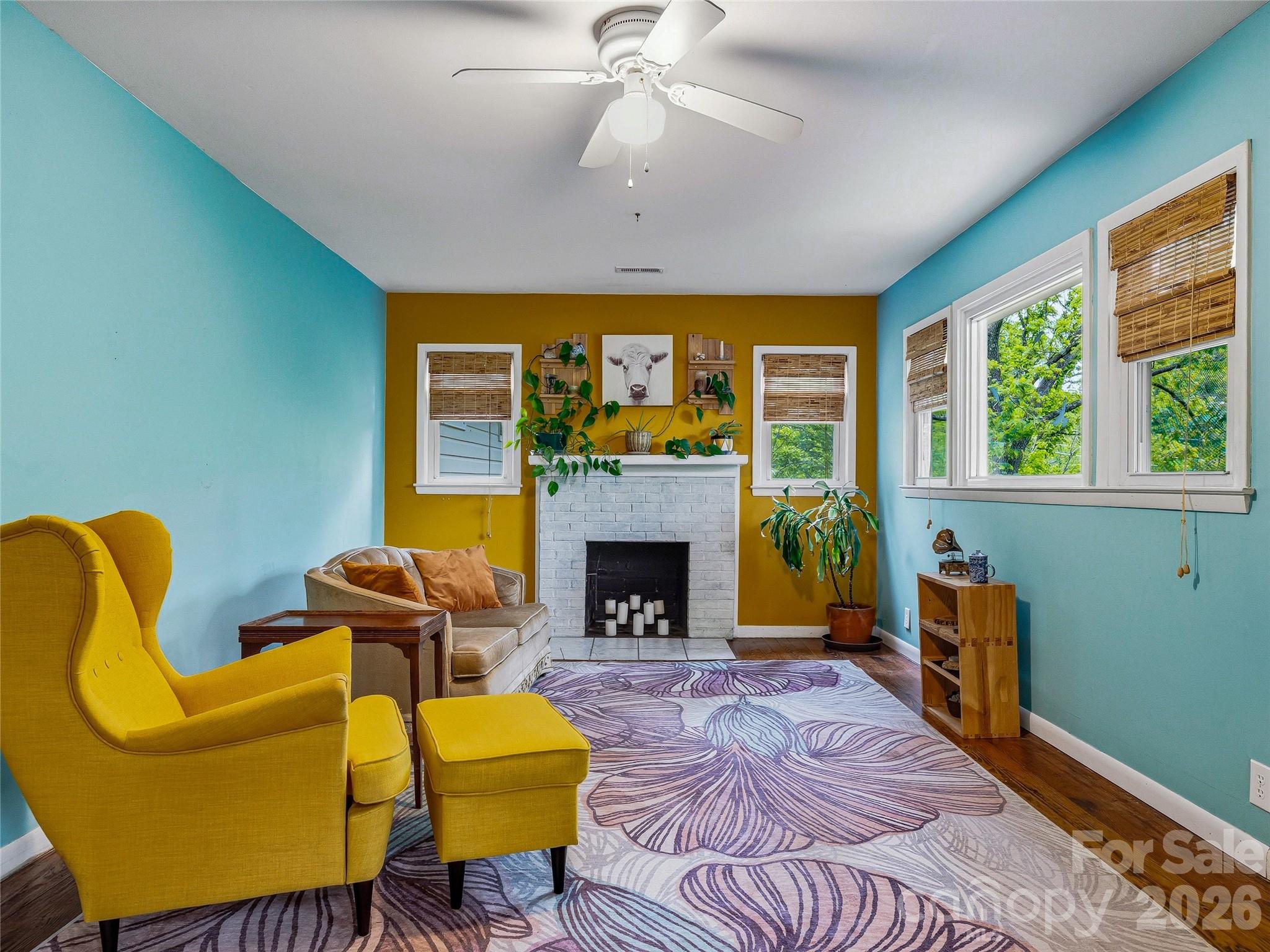 Spacious Living Room - 506 Johnston School Road, Asheville