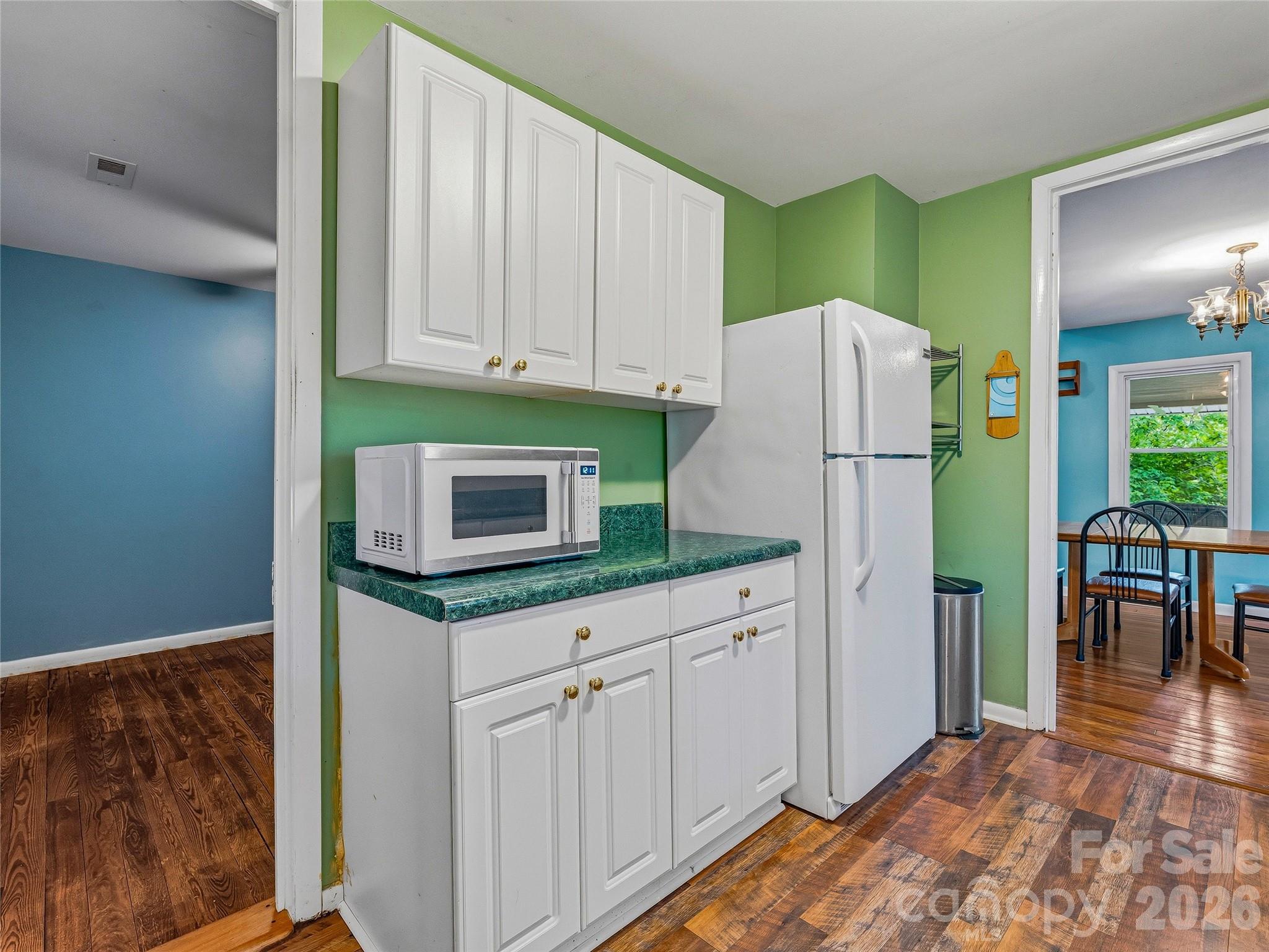 Kitchen - 506 Johnston School Road, Asheville