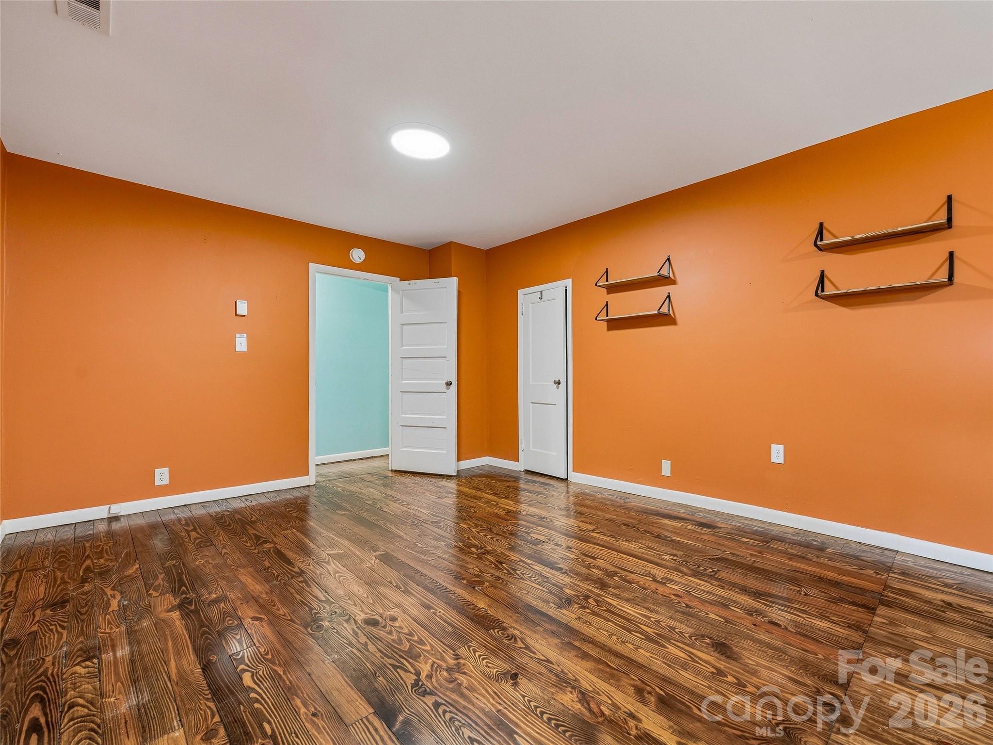 Primary with Hardoods - 506 Johnston School Road, Asheville