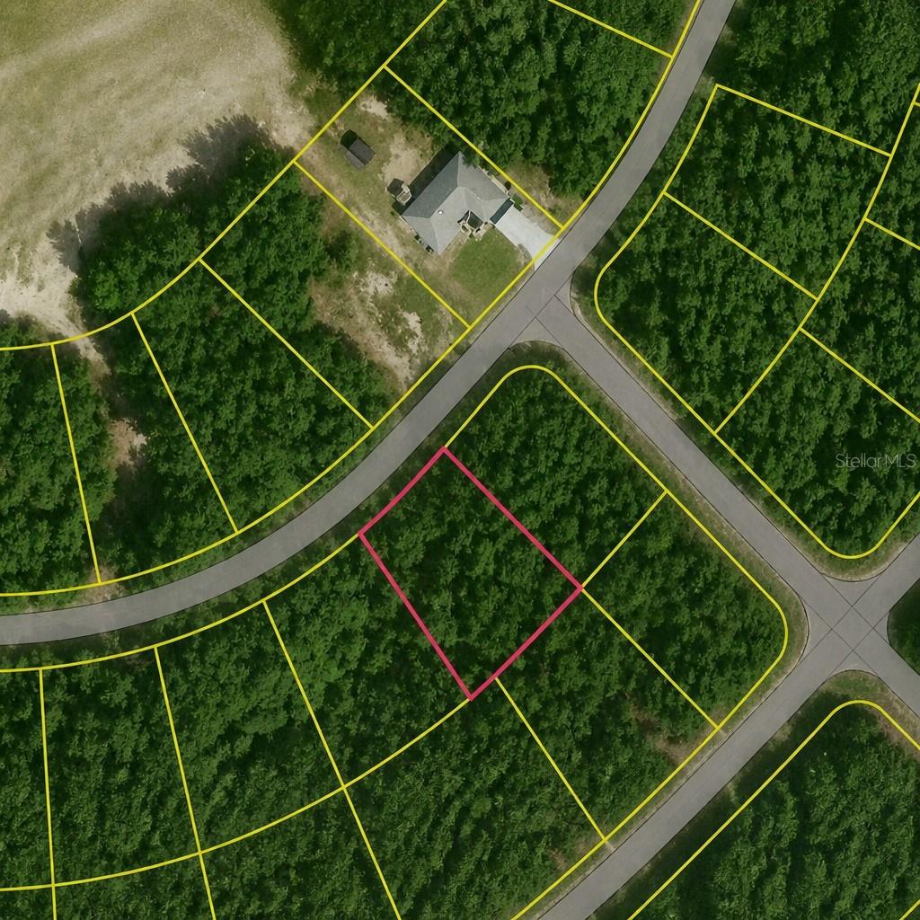 SE FISCHER LANE DR