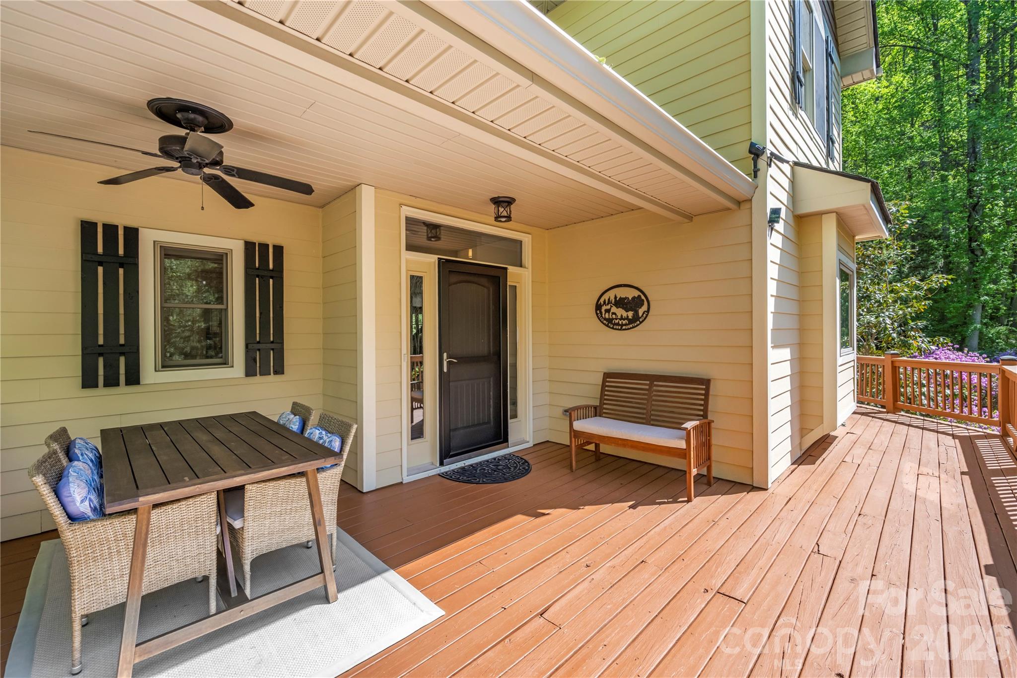 Single Family Residence at 128 Churchill Downs Drive, Fairview, photo 12 of 48