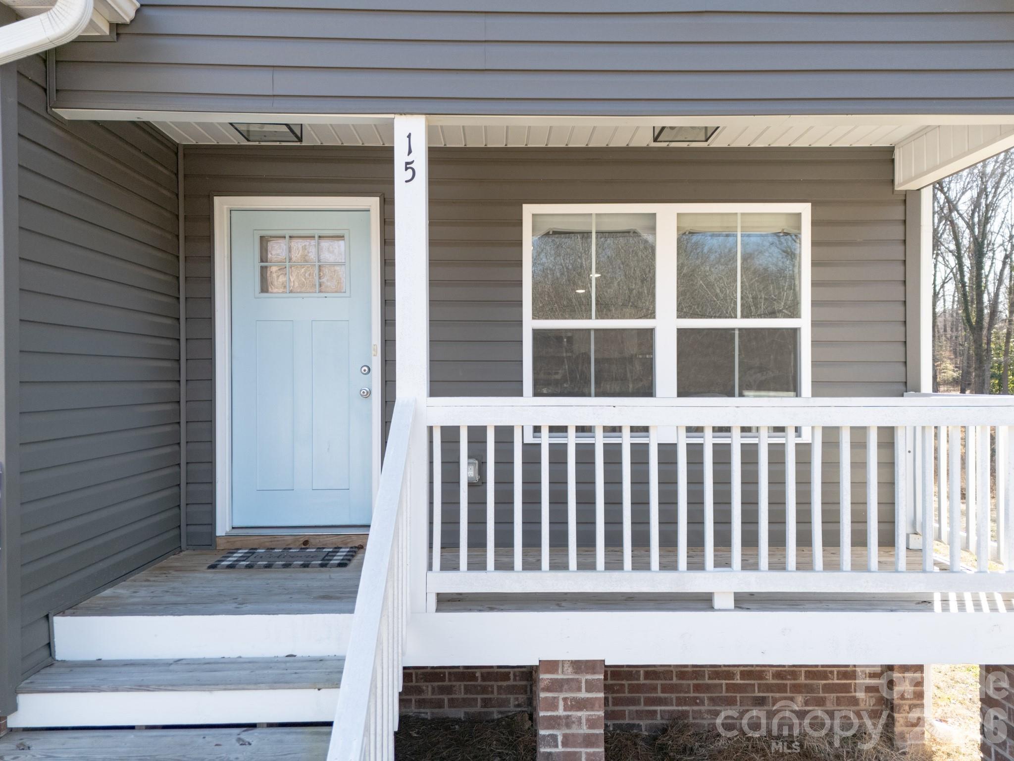 Single Family Residence at 15 Hill Street, York, photo 4 of 26