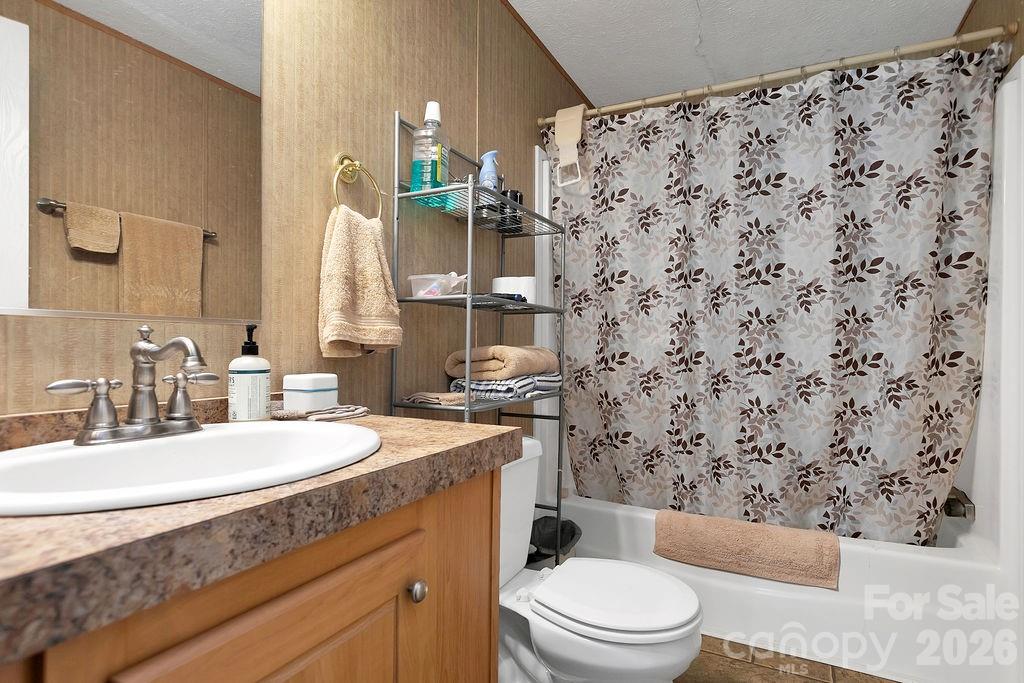 Full Bath 2 - 111 Wild Hog Creek Road, Rosman