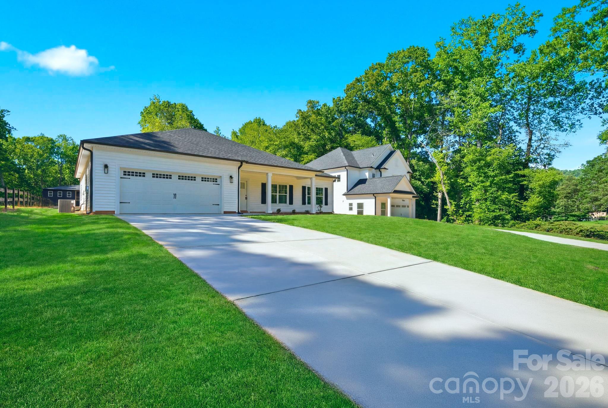 Driveway - 3272 Fairview Drive, Gastonia