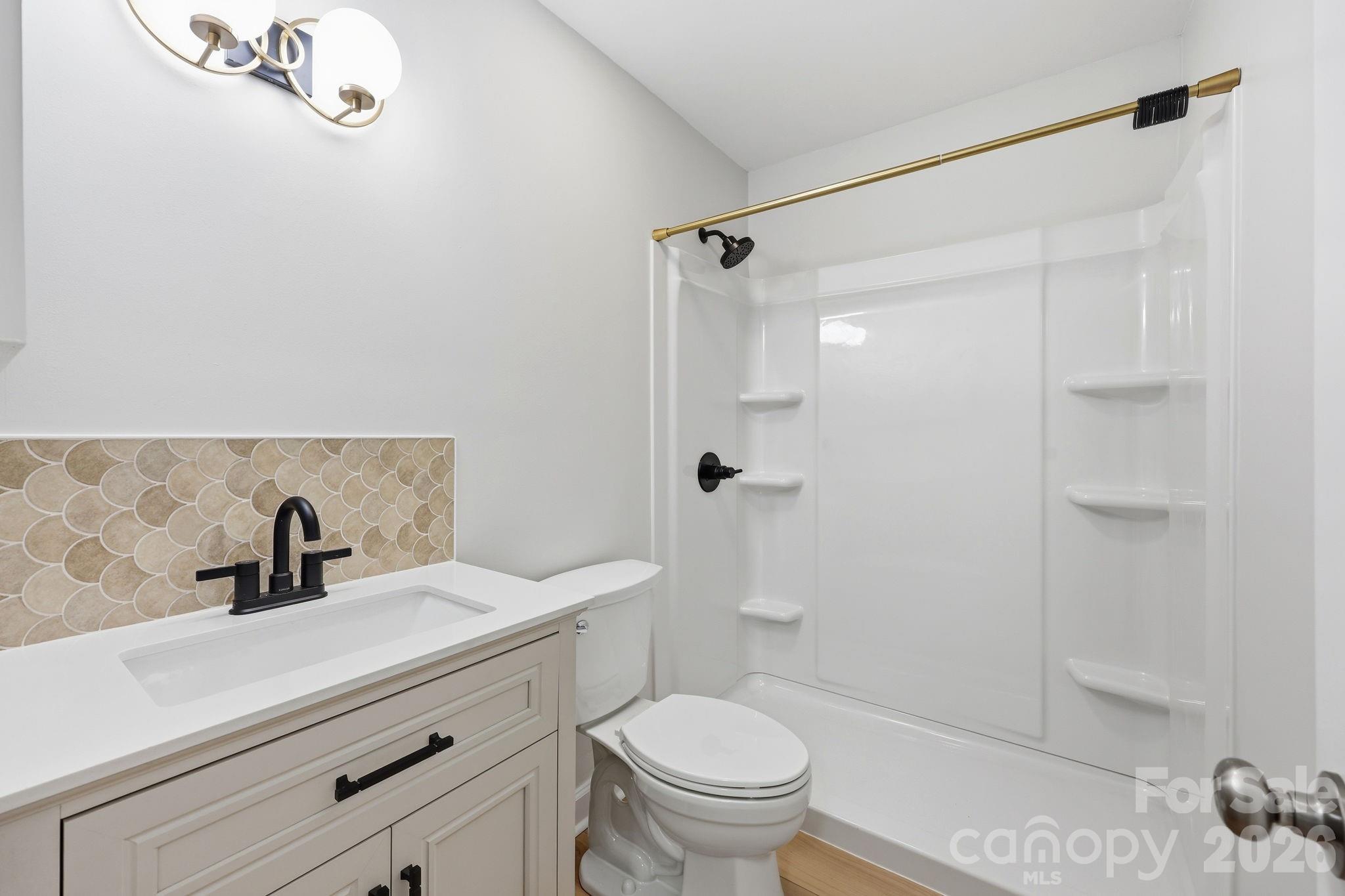Condominium at 18801 Nautical Drive, Cornelius, photo 12 of 45