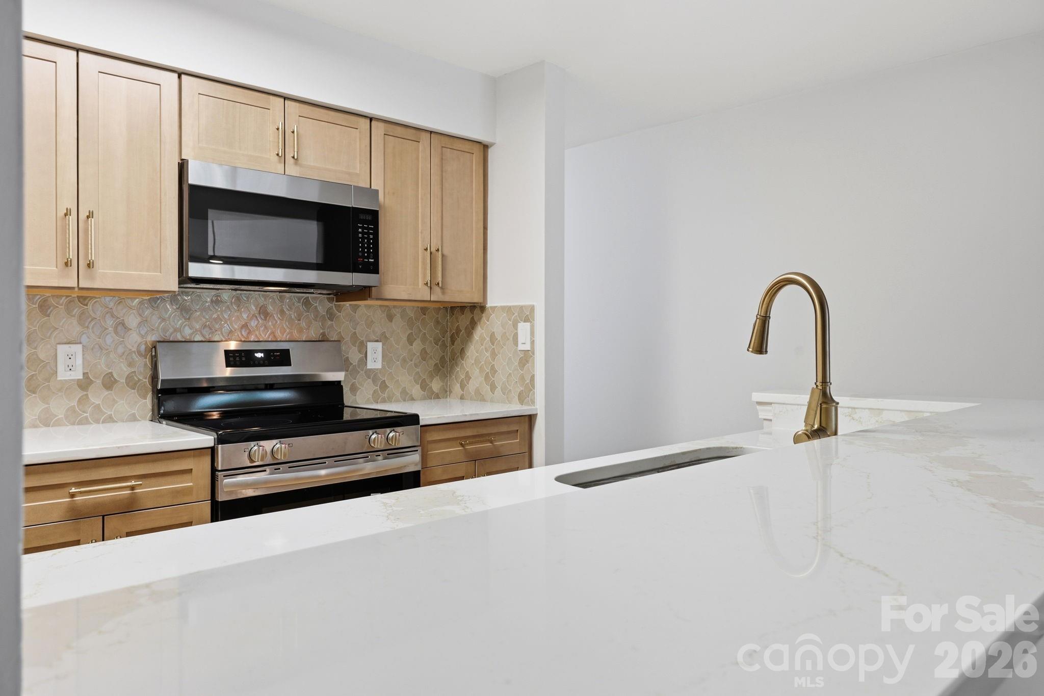 Condominium at 18801 Nautical Drive, Cornelius, photo 20 of 45