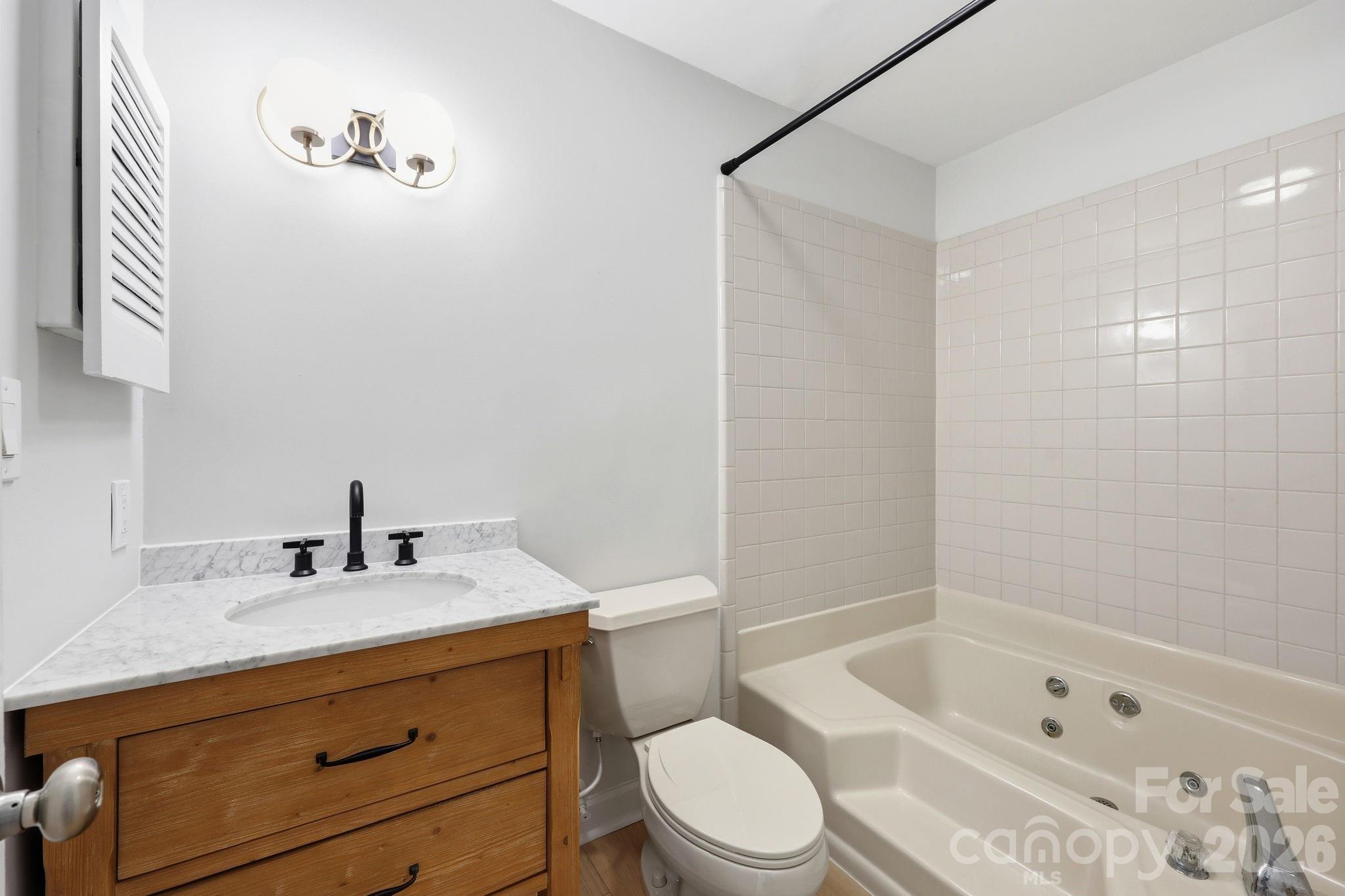 Condominium at 18801 Nautical Drive, Cornelius, photo 28 of 45