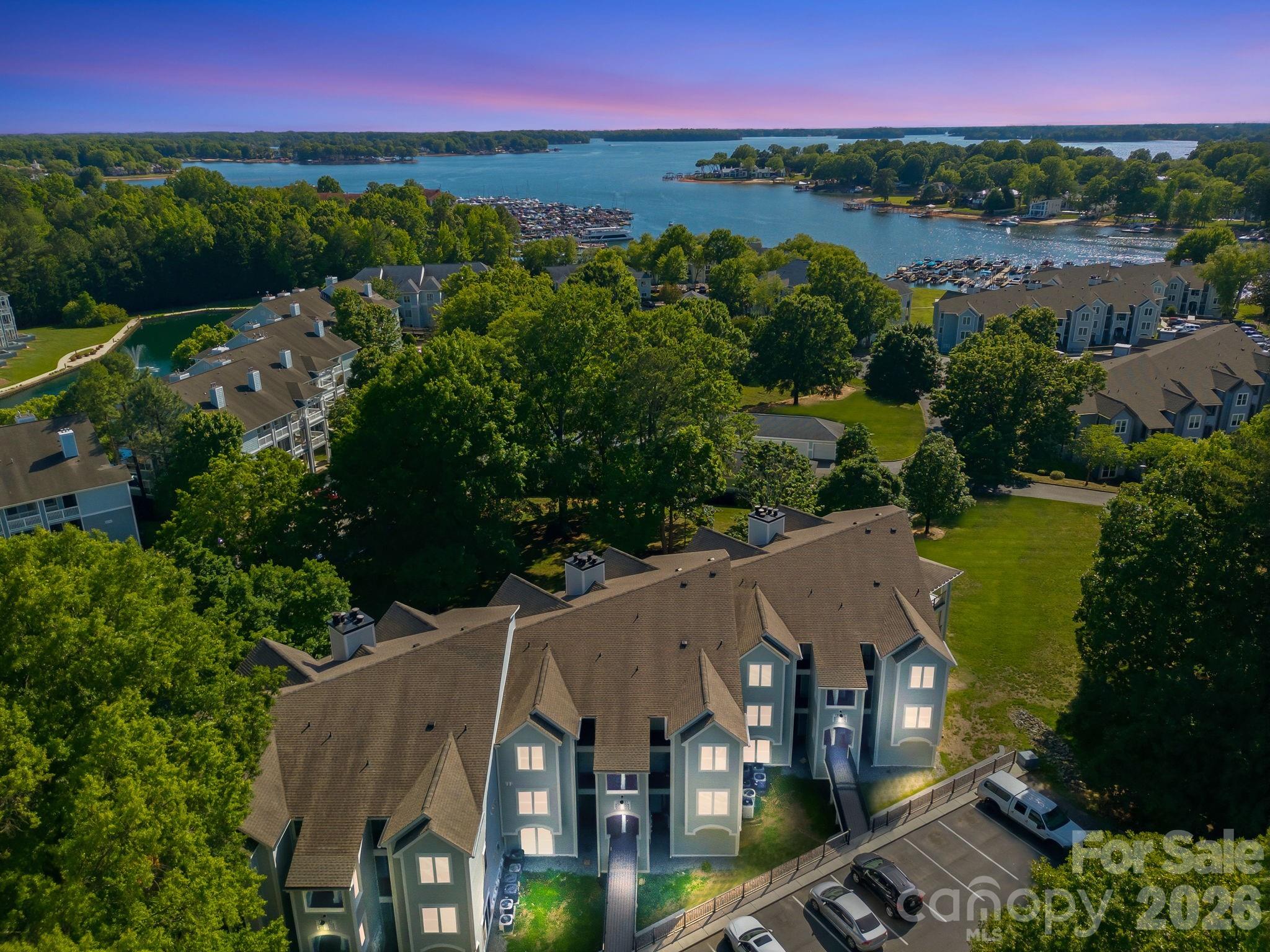 Condominium at 18801 Nautical Drive, Cornelius, photo 32 of 45