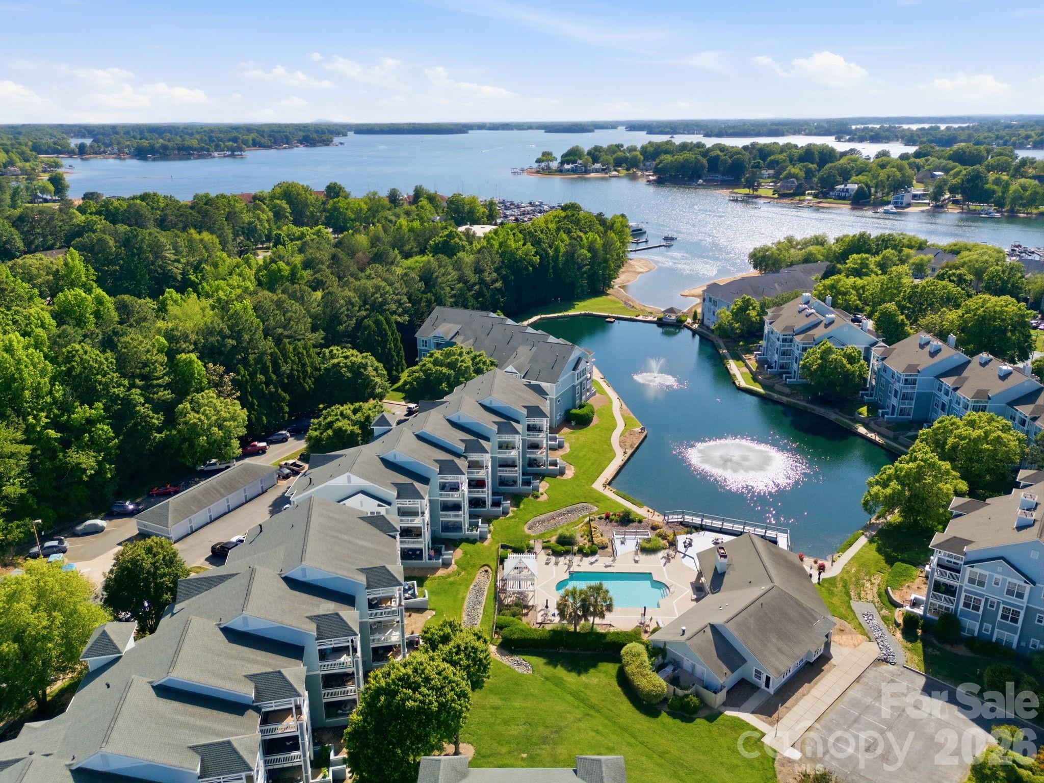 Condominium at 18801 Nautical Drive, Cornelius, photo 35 of 45